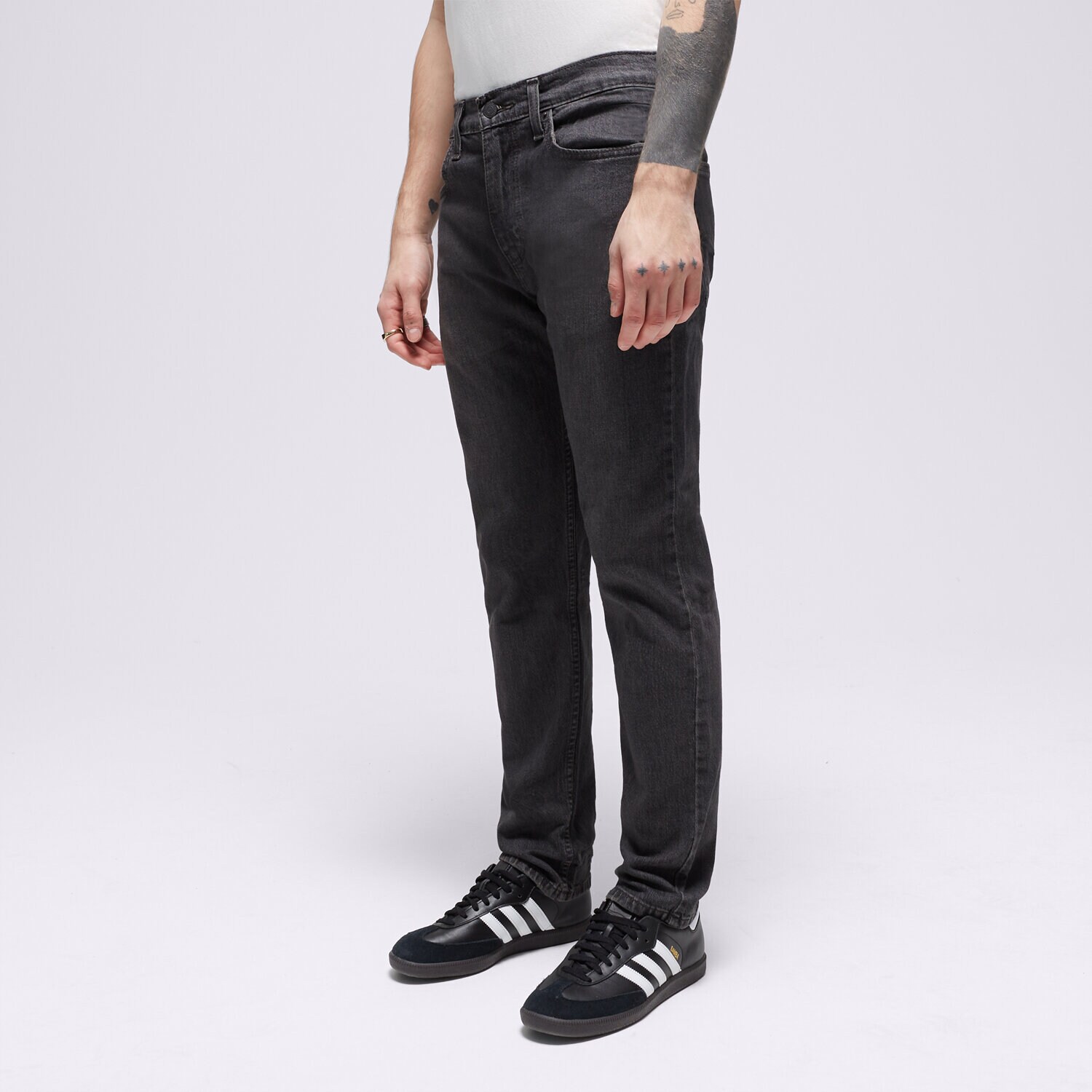 Muške hlače LEVI'S HLAČE 502 TAPER HI BALL 57783-0105M crna