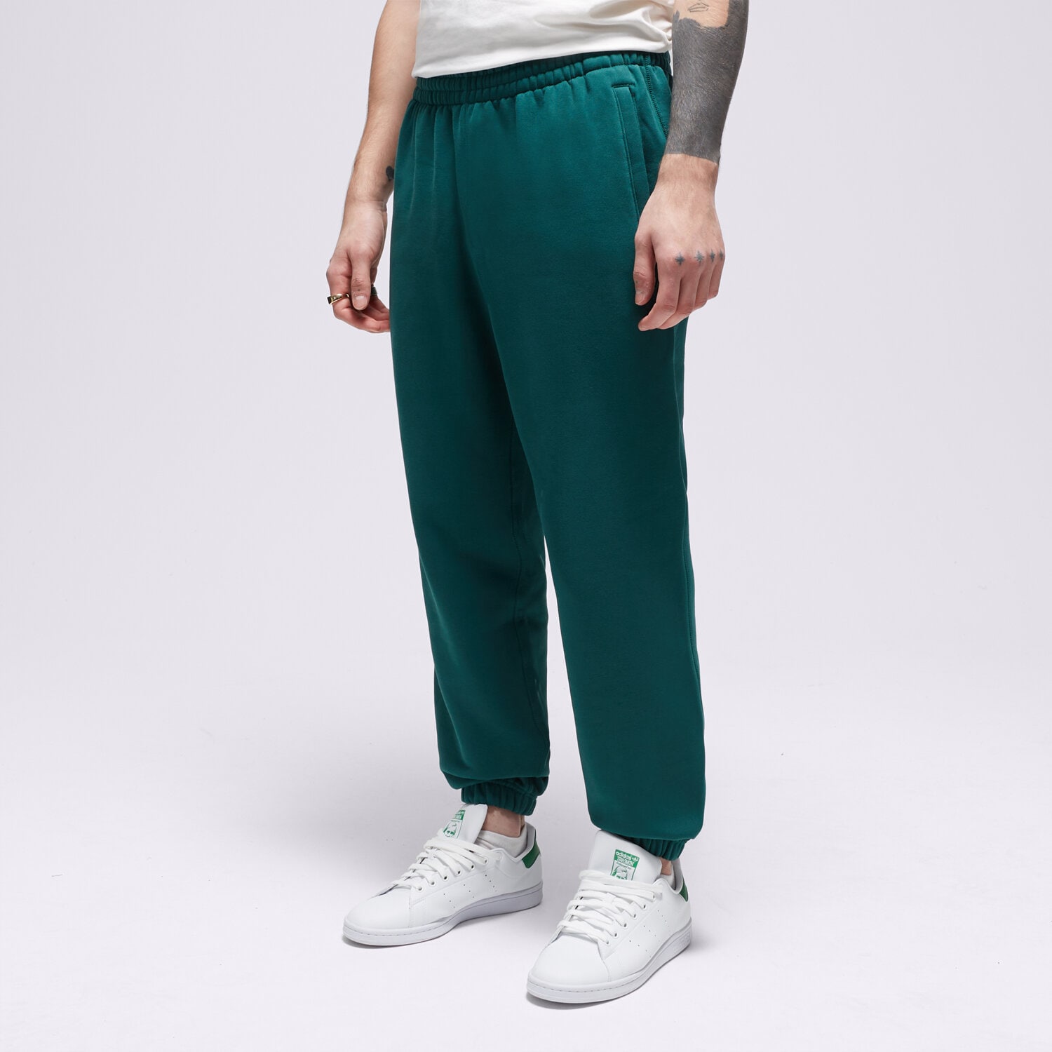 Muške hlače ADIDAS HLAČE P ESS PANTS IM2131 zelena
