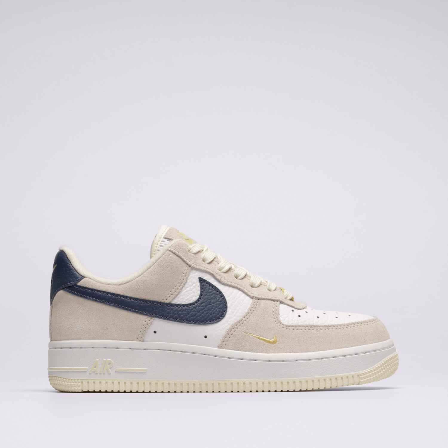 Ženske tenisice NIKE AIR FORCE 1 '07  FV6332-100 bijela