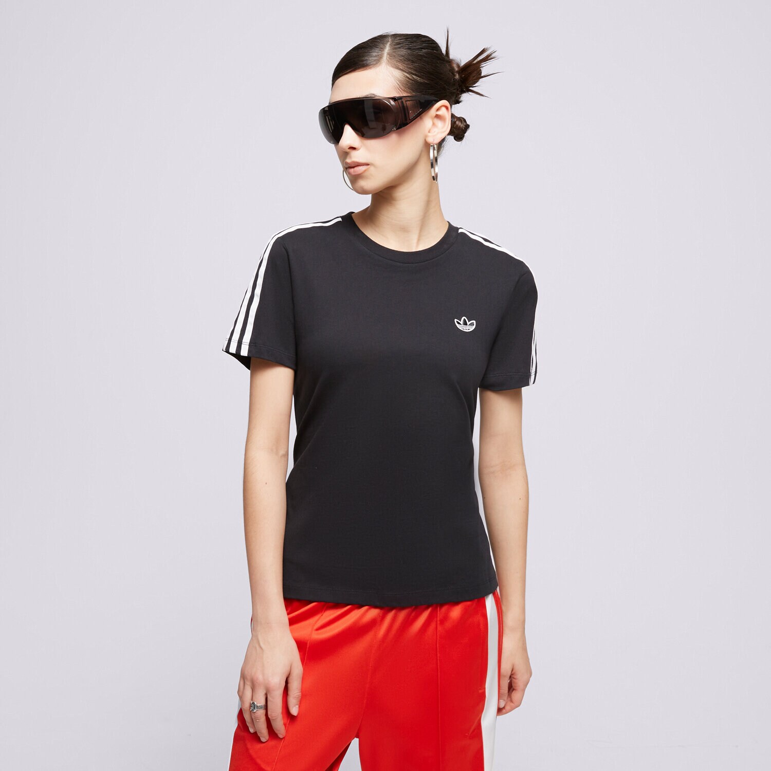 Ženske majice ADIDAS T-SHIRT GN3173 GN3173 crna