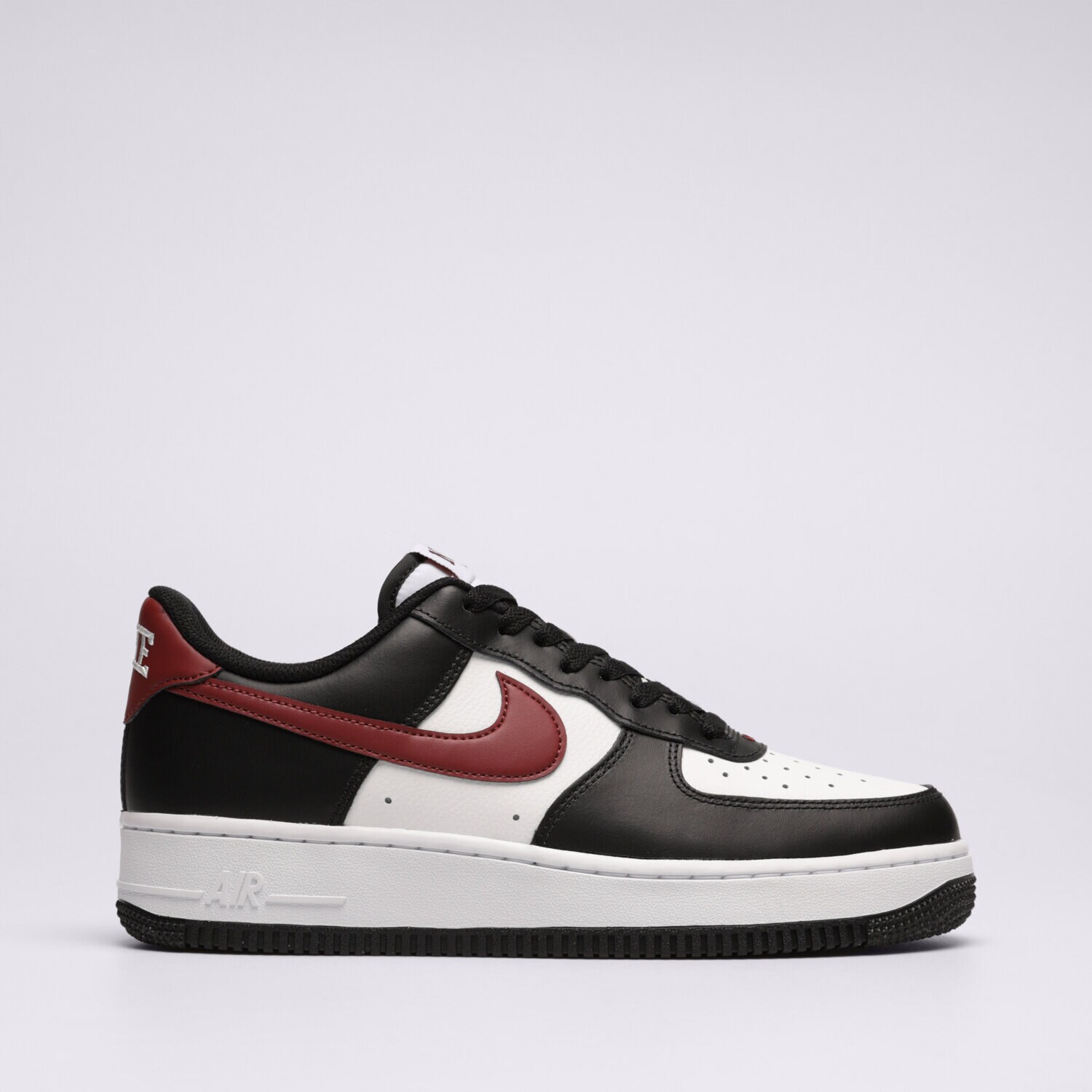 Muške tenisice NIKE AIR FORCE 1 '07  FZ4615-001 crna