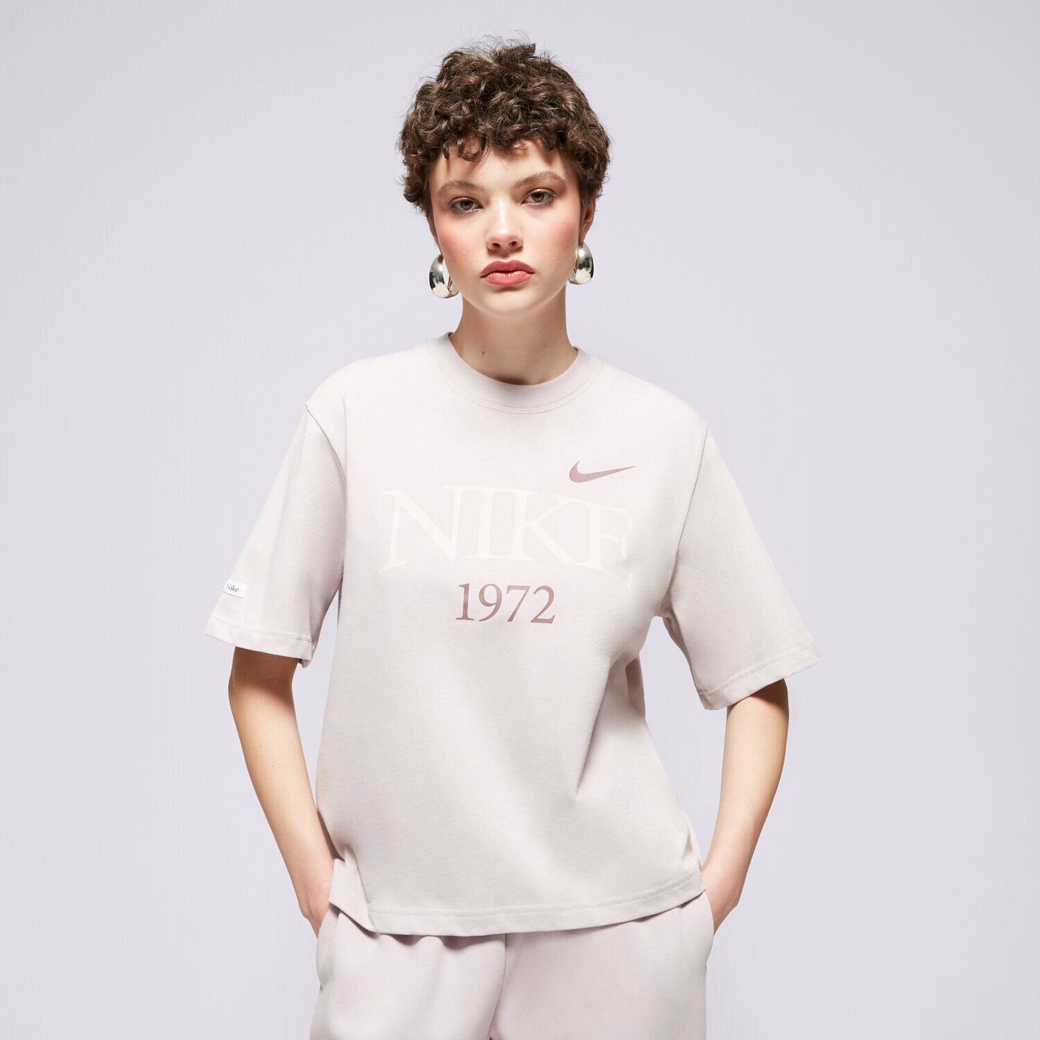 Ženske majice NIKE T-SHIRT W NSW TEE CLASSICS BOXY FQ6600-019 ljubičasta