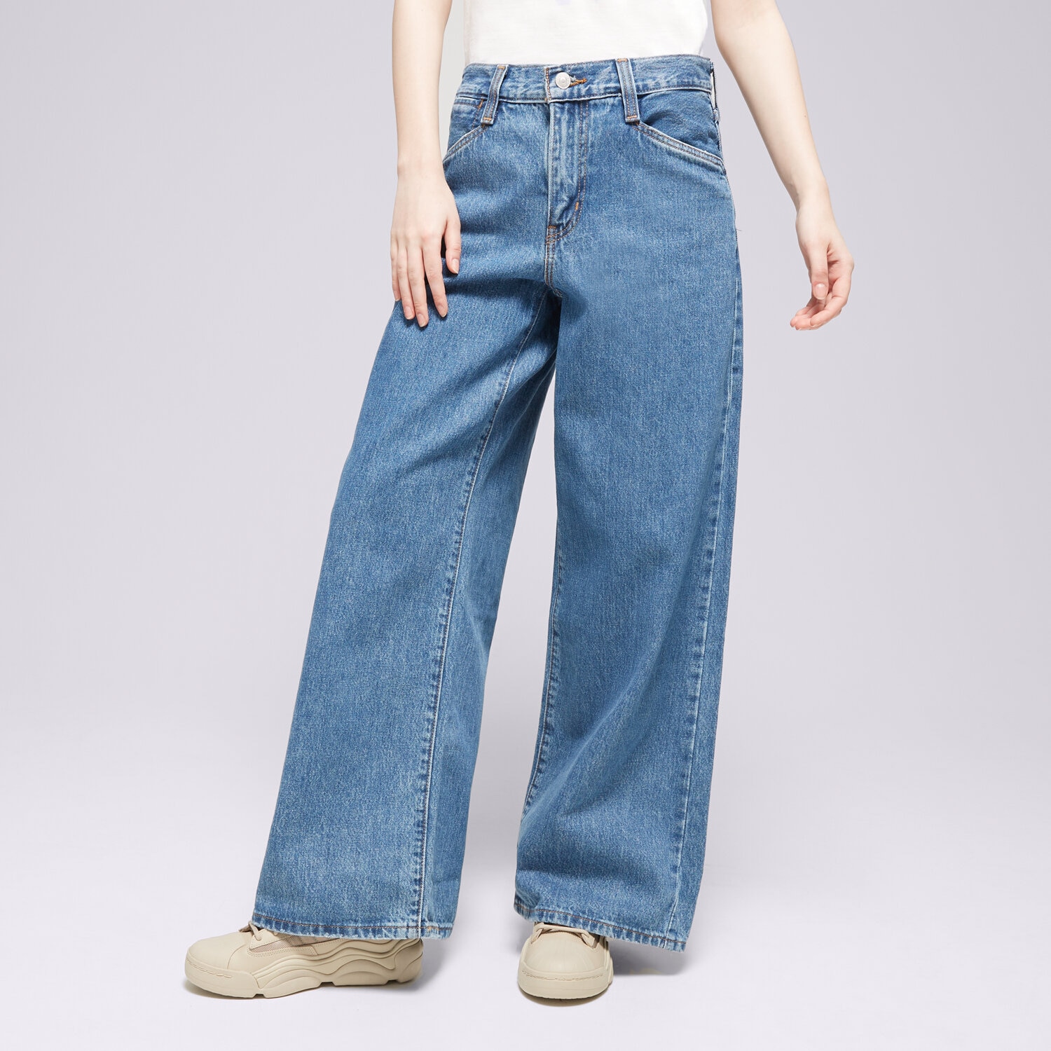 Ženske hlače LEVI'S HLAČE 94 BAGGY WIDE LEG MED. INDIGO A5929-0002 plava