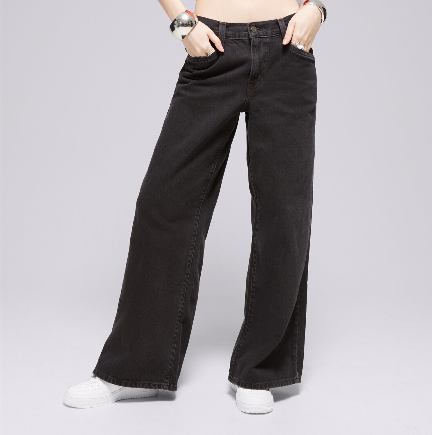 Ženske hlače LEVI'S HLAČE 94 BAGGY WIDE LEG BLACKS A5929-0006 crna