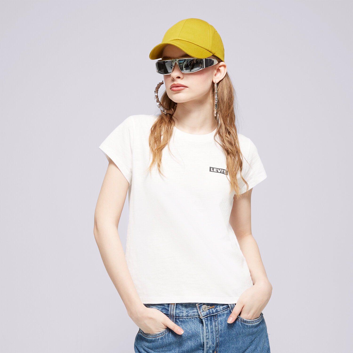 Ženske majice LEVI'S T-SHIRT GRAPHIC AUTHENTIC TSHIRT WHITES