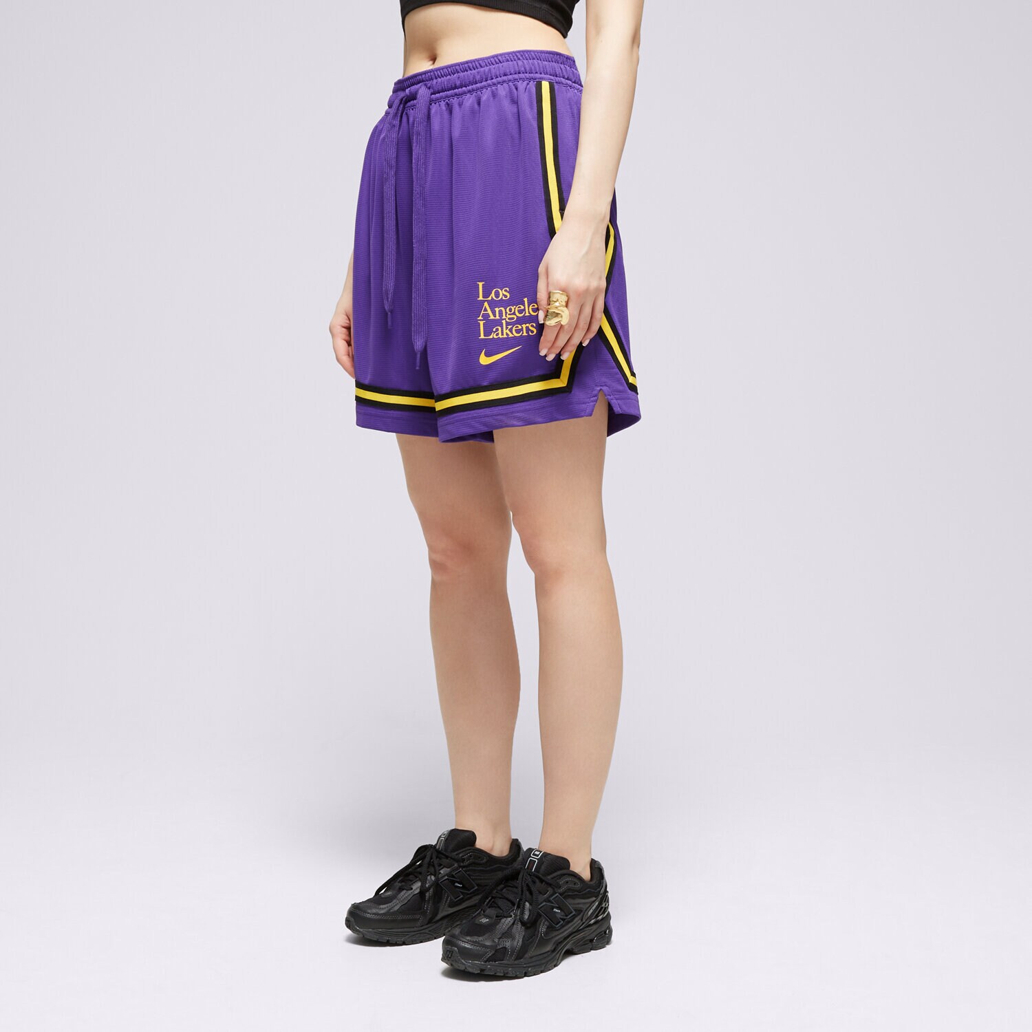 Ženske kratke hlače NIKE KRATKE HLAČE LAL WNK DF FLY CRSSOVR SHR GX NBA FD8962-504 ljubičasta