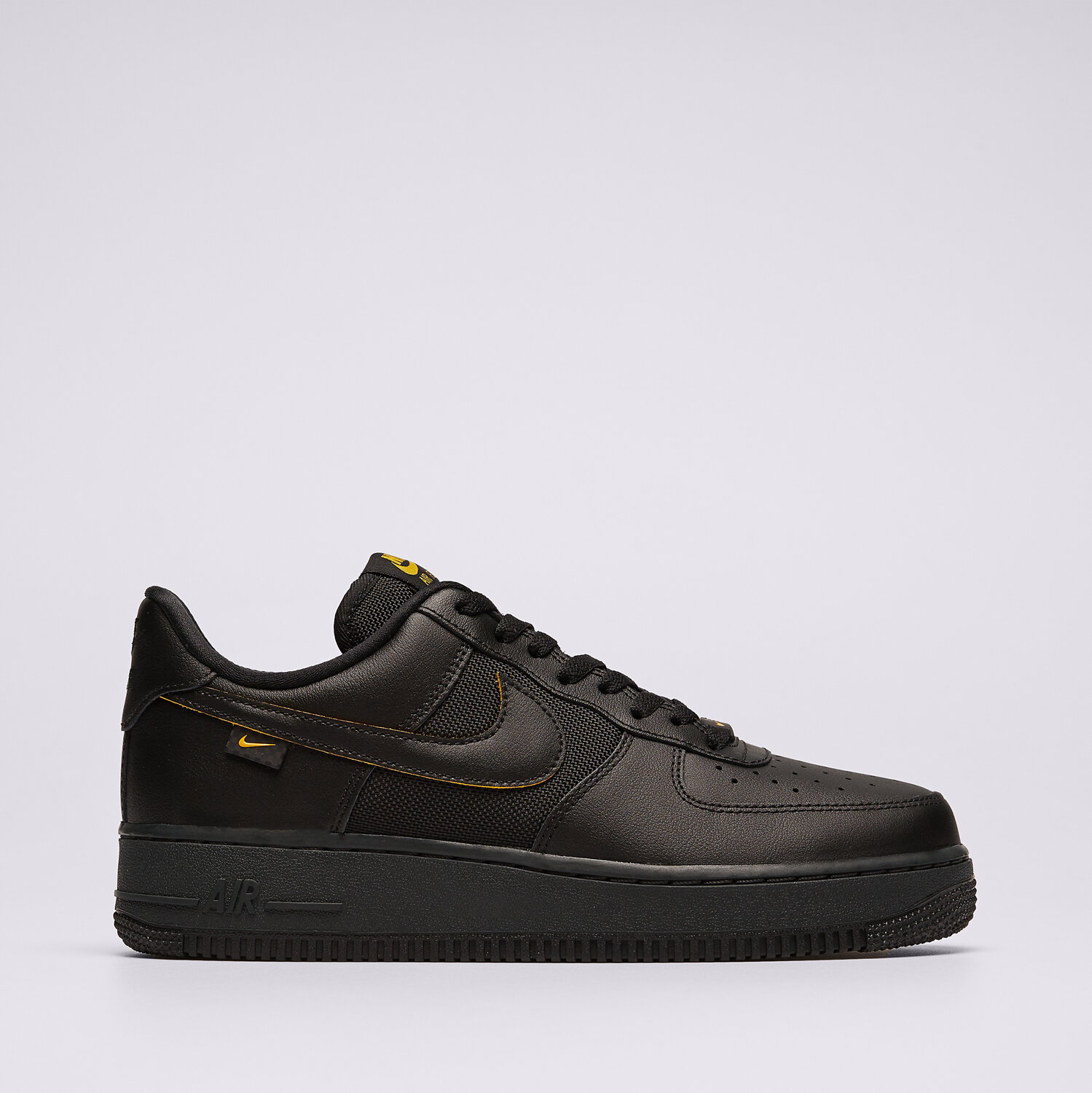 Muške tenisice NIKE AIR FORCE 1 '07  FZ4617-001 crna