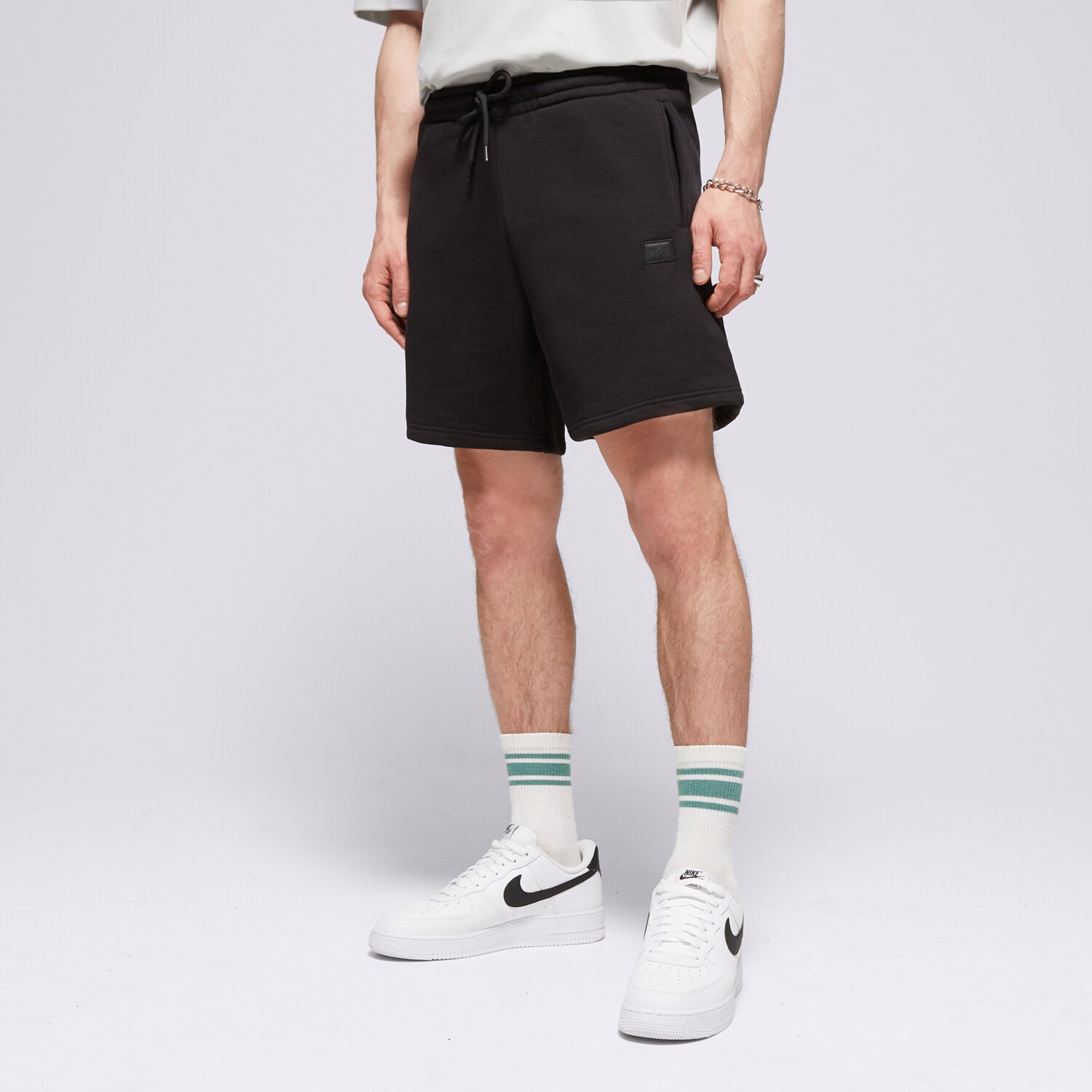 Muške kratke hlače ALPHA INDUSTRIES KRATKE HLAČE   ALPHA ESSENTIALS RL SHORTS 14636303 crna