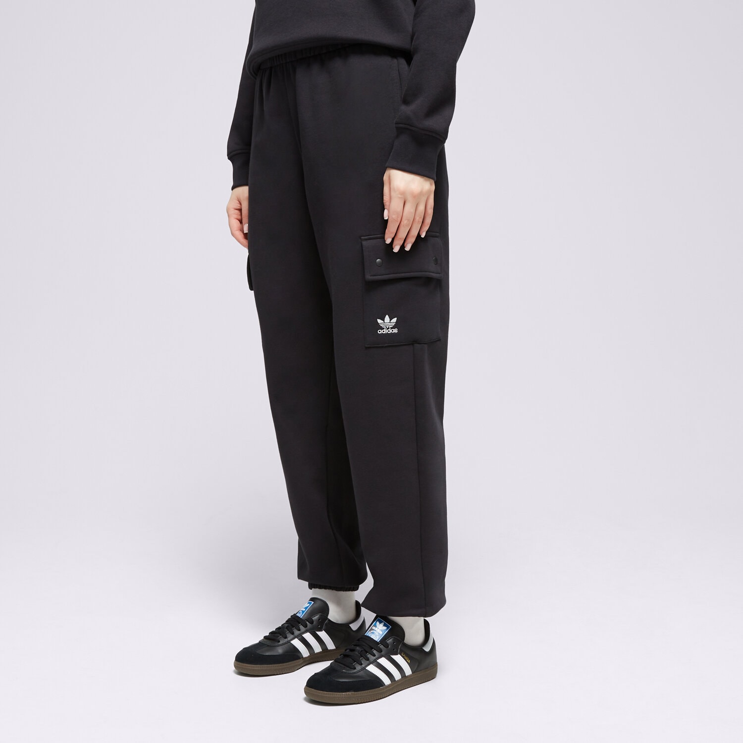 Ženske hlače ADIDAS HLAČE CARGO JOGGER IT7576 crna