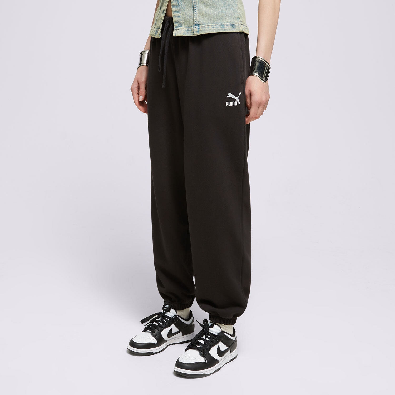 Ženske hlače PUMA HLAČE BETTER CLASSICS 62423301 crna