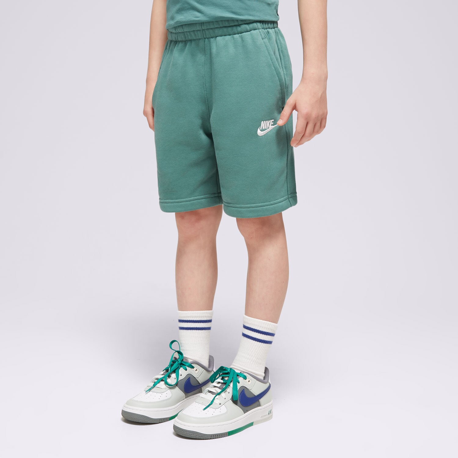 Dječje kratke hlače i haljine NIKE KRATKE HLAČE NIKE SPORTSWEAR CLUB FLEECE BOY FD3015-361 zelena