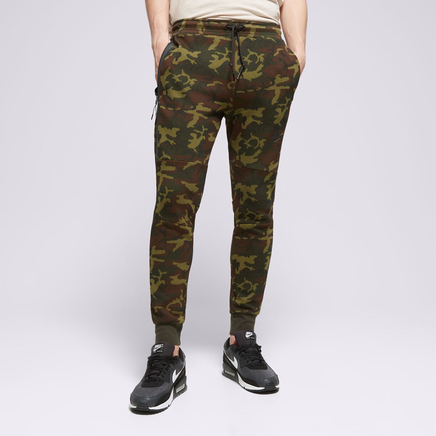 Muške hlače NIKE HLAČE M NSW TCH FLC JGGR OG 10YR CAM FN3925-355 crna