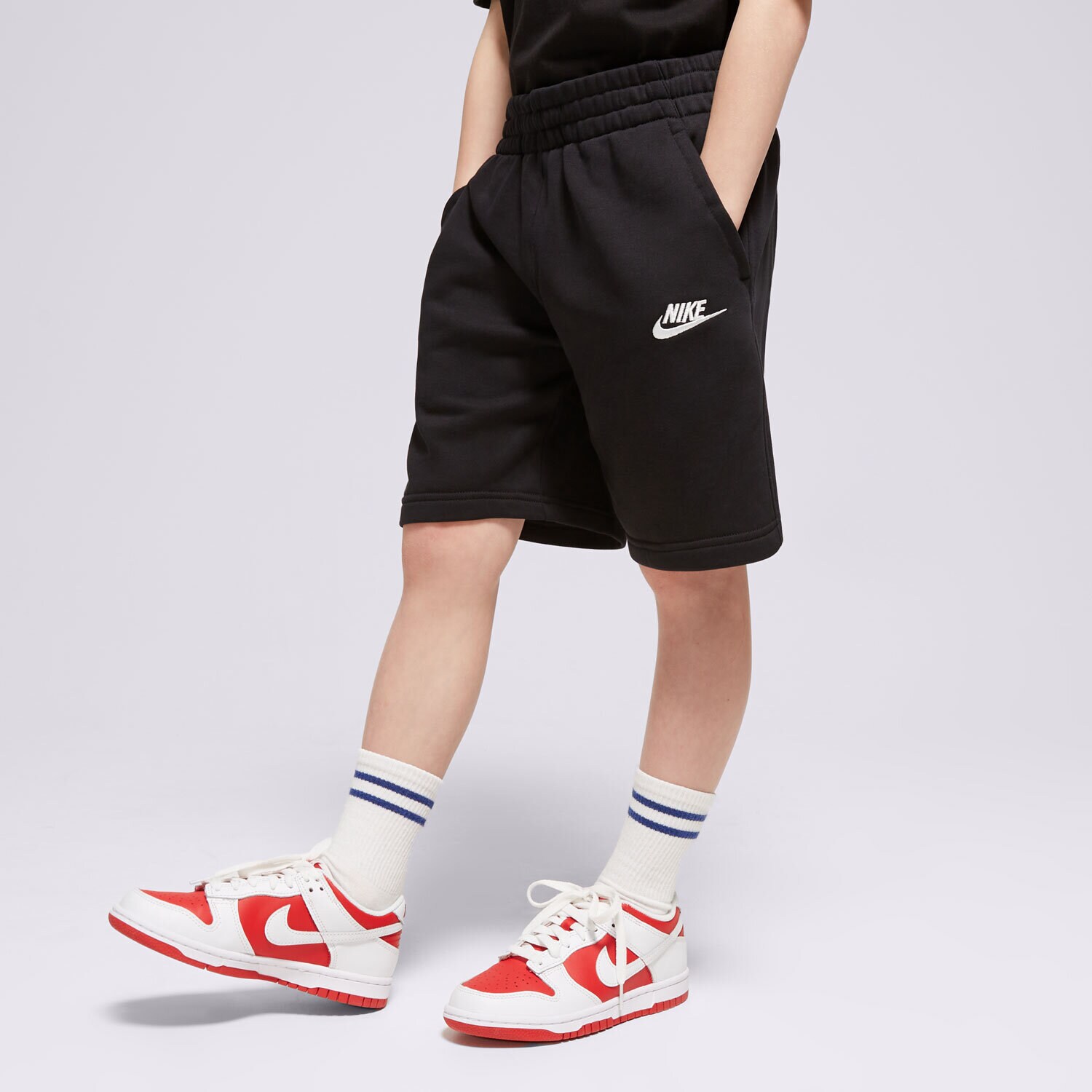 Dječje kratke hlače i haljine NIKE KRATKE HLAČE SPORTSWEAR CLUB FLEECE BOY FD3015-010 crna