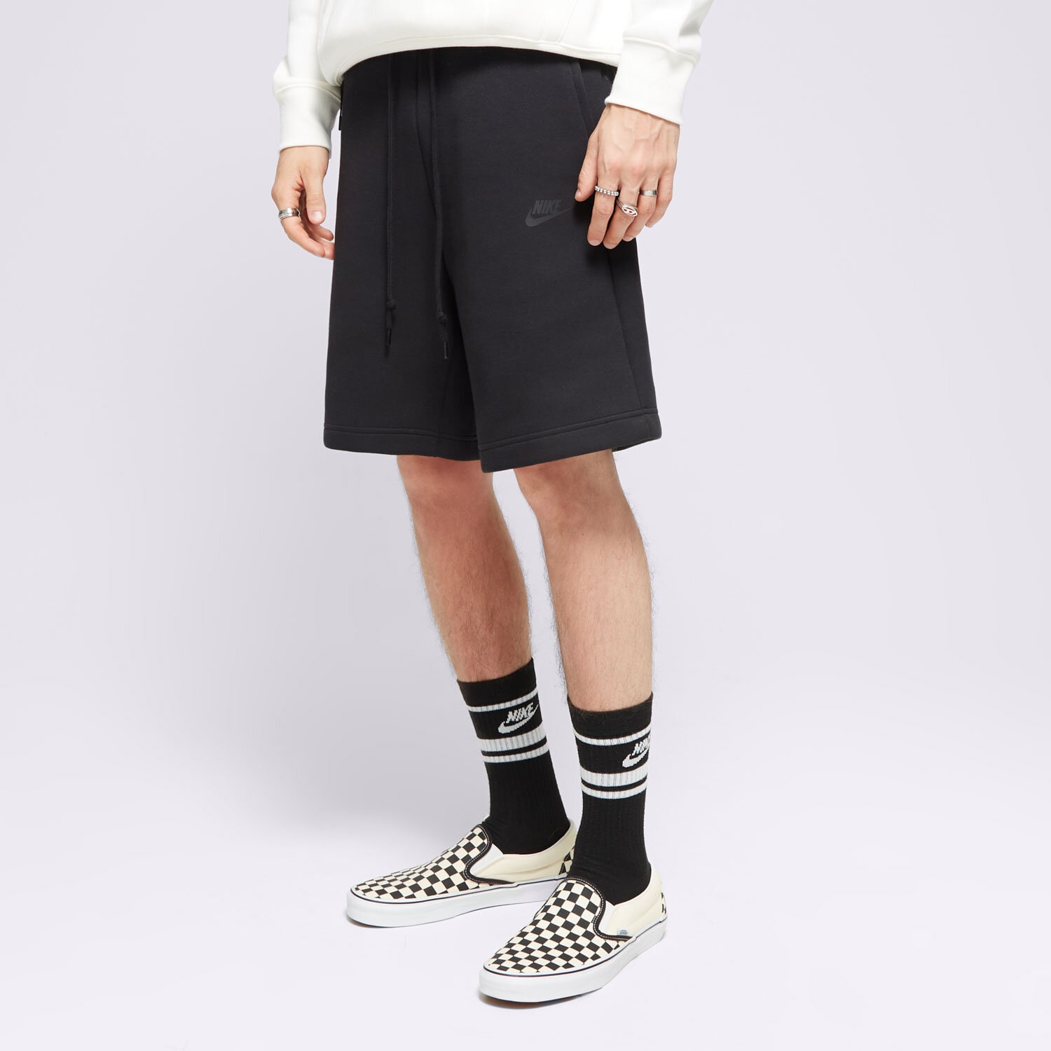 Muške kratke hlače NIKE KRATKE HLAČE SPORTWEAR TECH FLEECE SHORTS FB8171-010 crna