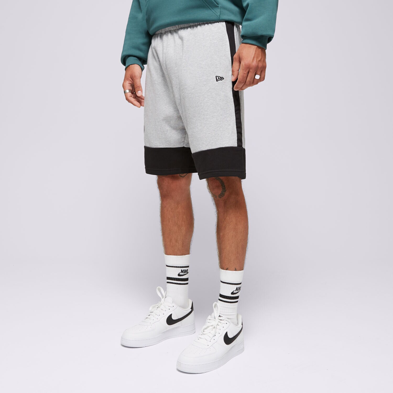 Muške kratke hlače NEW ERA KRATKE HLAČE NBA COLOUR BLOCK NETS BROOKLYN NETS 60502655 bijela