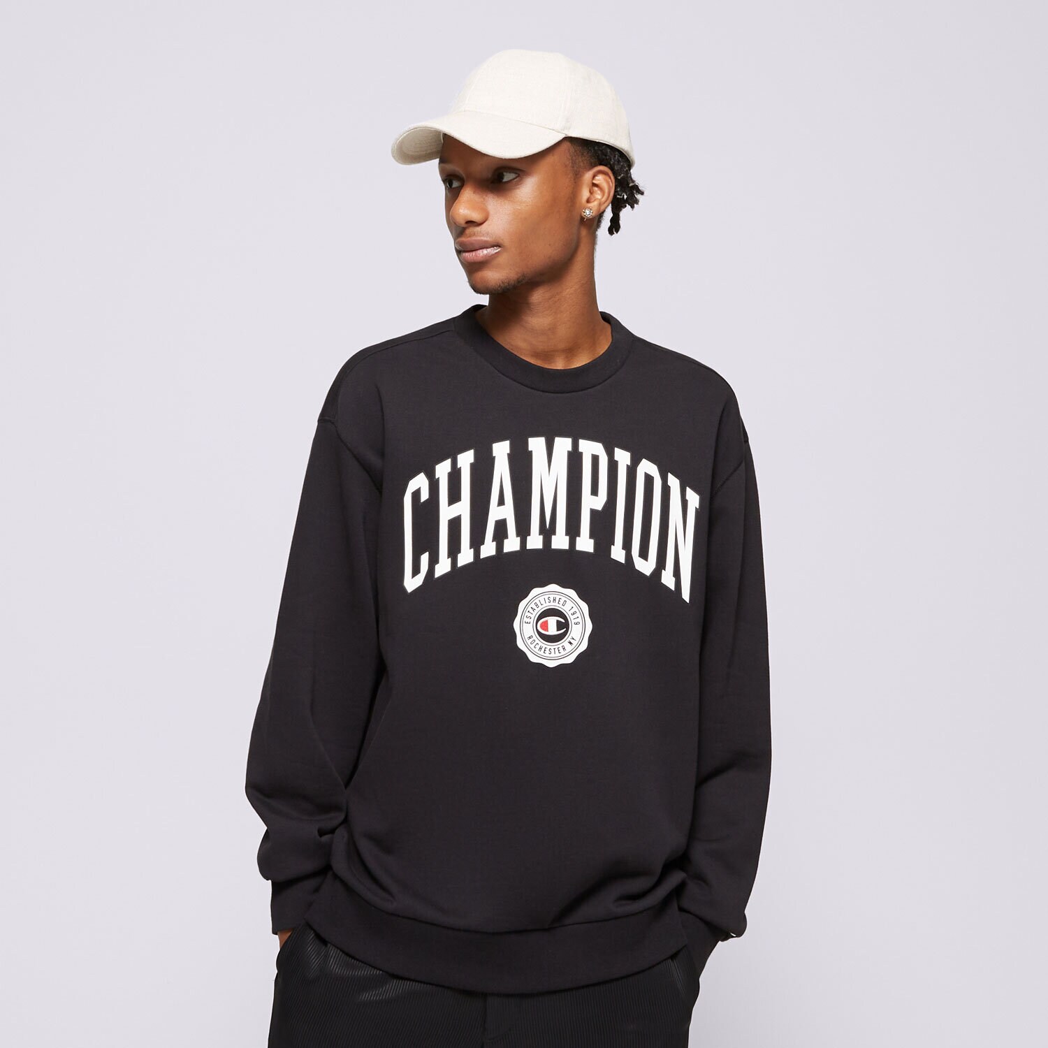 Muške dukserice CHAMPION VESTA CREWNECK 219839KK001 crna