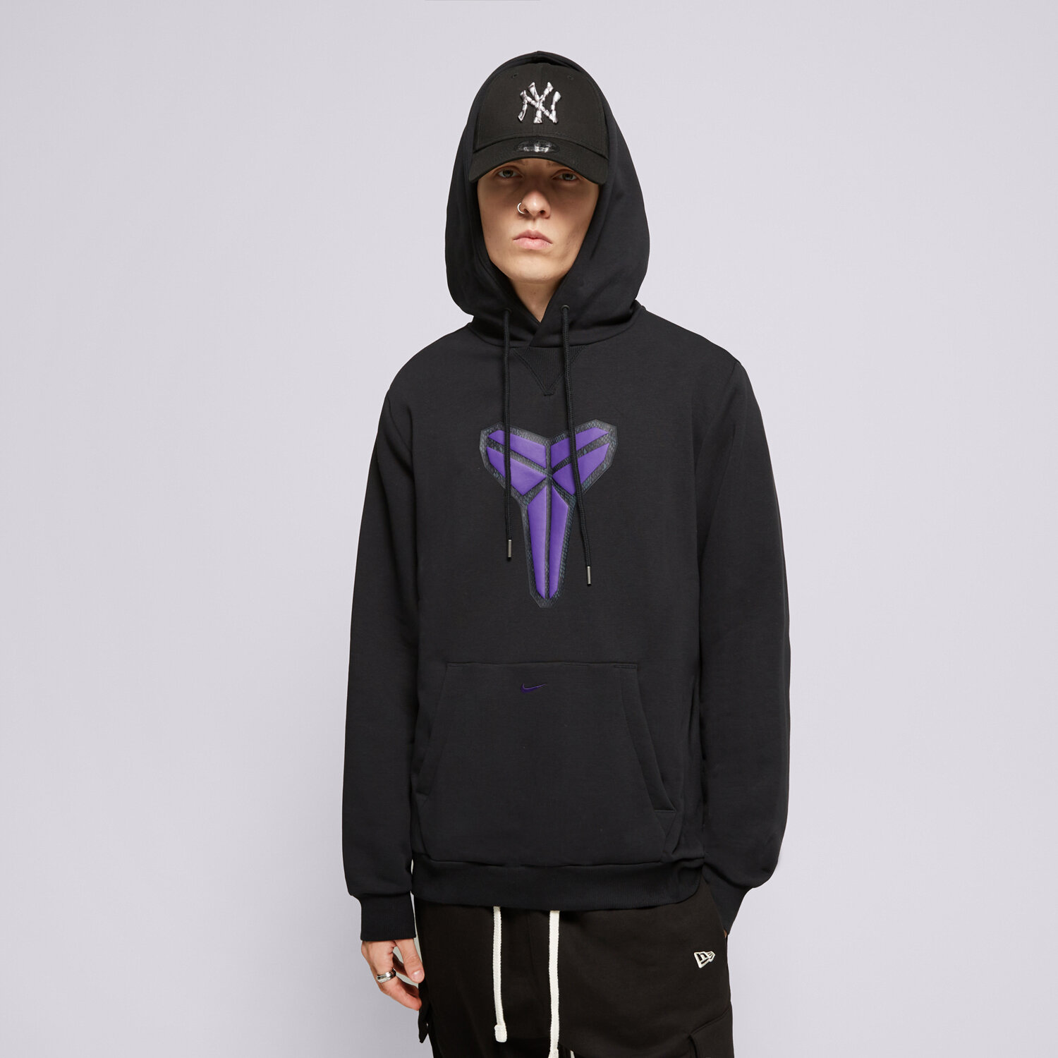 Muške dukserice NIKE VESTA KB M NK DF STD ISS PO HDY NBA HF0066-010 crna