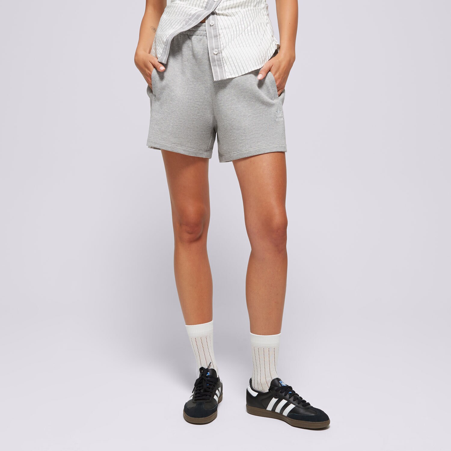 Ženske kratke hlače ADIDAS KRATKE HLAČE ESS SHORTS IY7341 siva