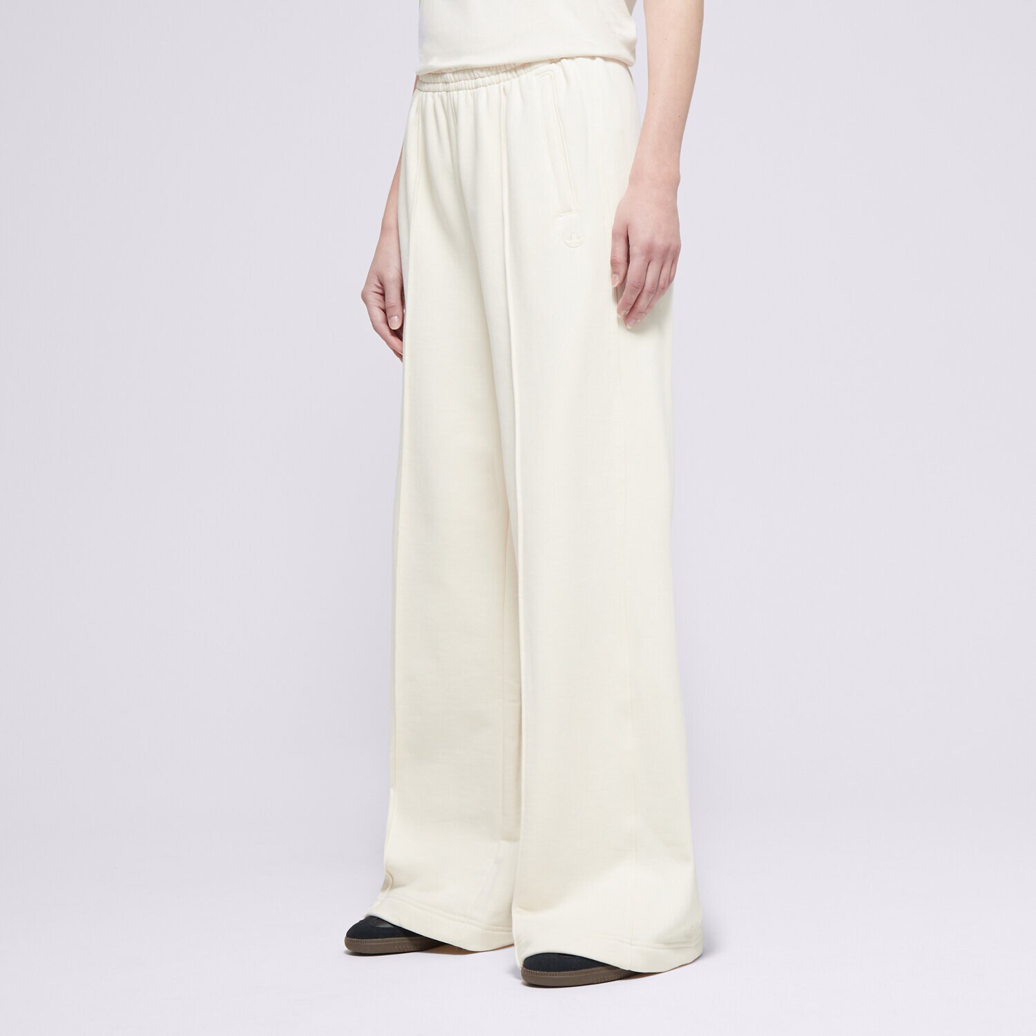 Ženske hlače ADIDAS HLAČE WIDE LEG PANT IZ0292 bijela
