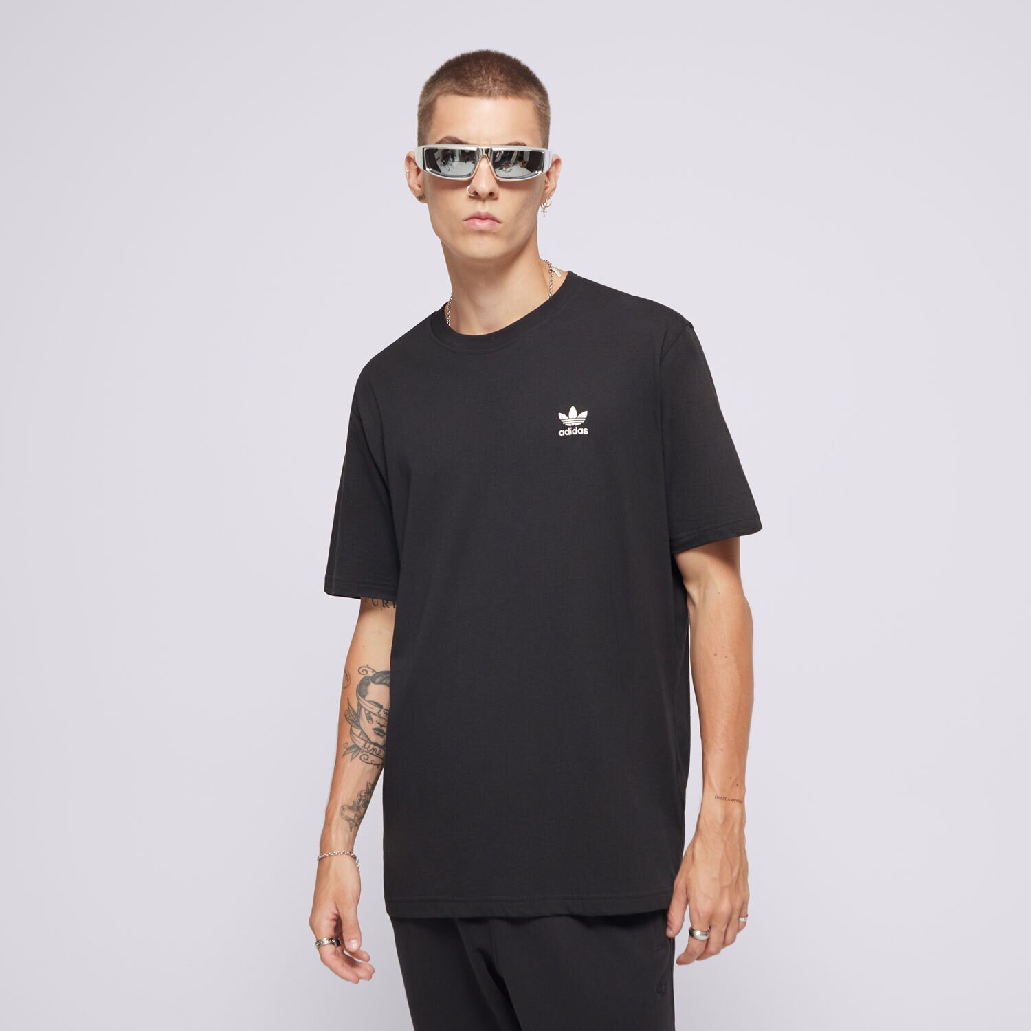 Muške majice ADIDAS T-SHIRT ESS TEE IW5787 crna