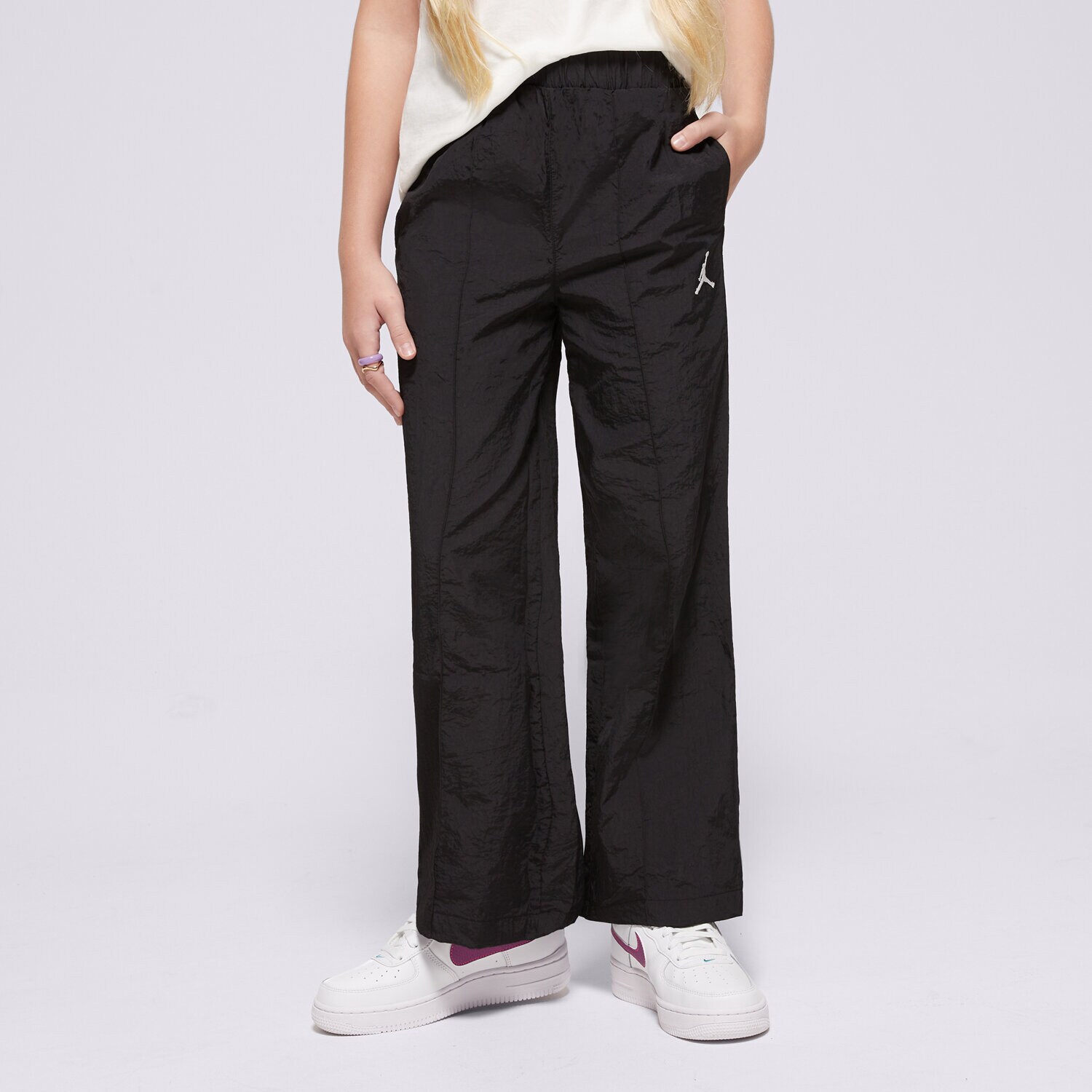 Dječje hlače JORDAN HLAČE JDG JUMPMAN WOVEN TAPING PANT GIRL 45D346-023 crna