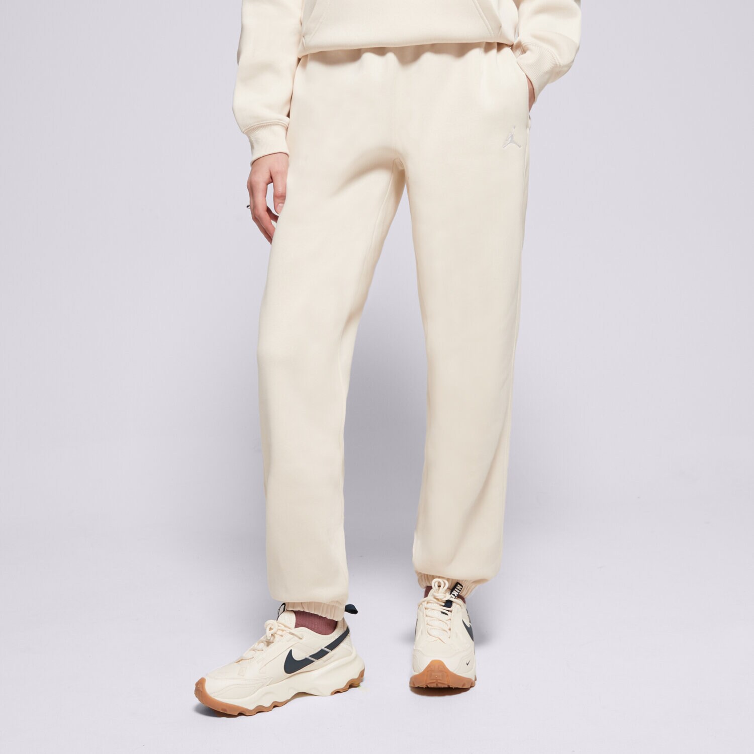 Ženske hlače HLAČE W JORDAN BRKLN FLC PANT 24  FV7077-203 bež