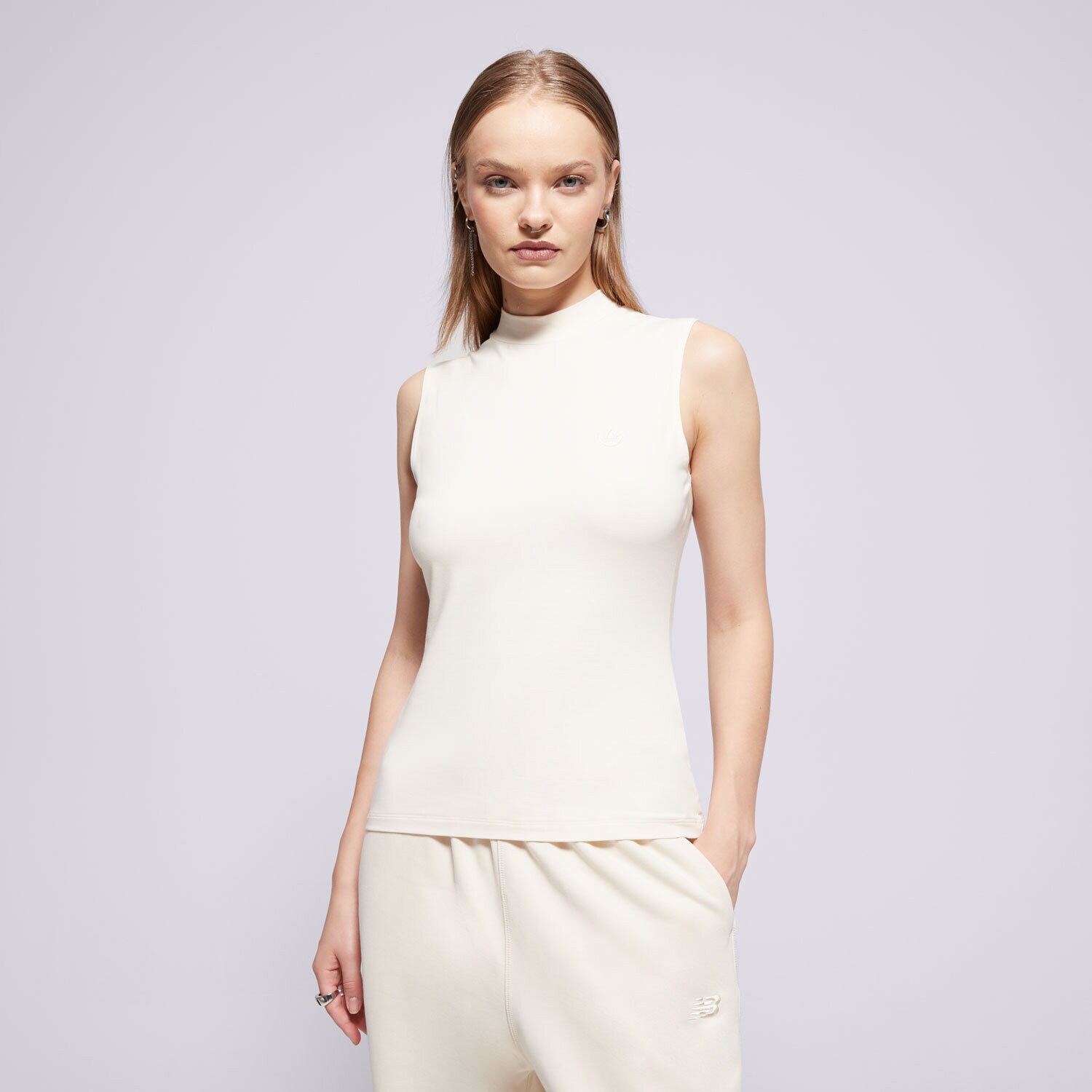 Ženske majice ADIDAS TOP P ESS TOP IW5742 bijela