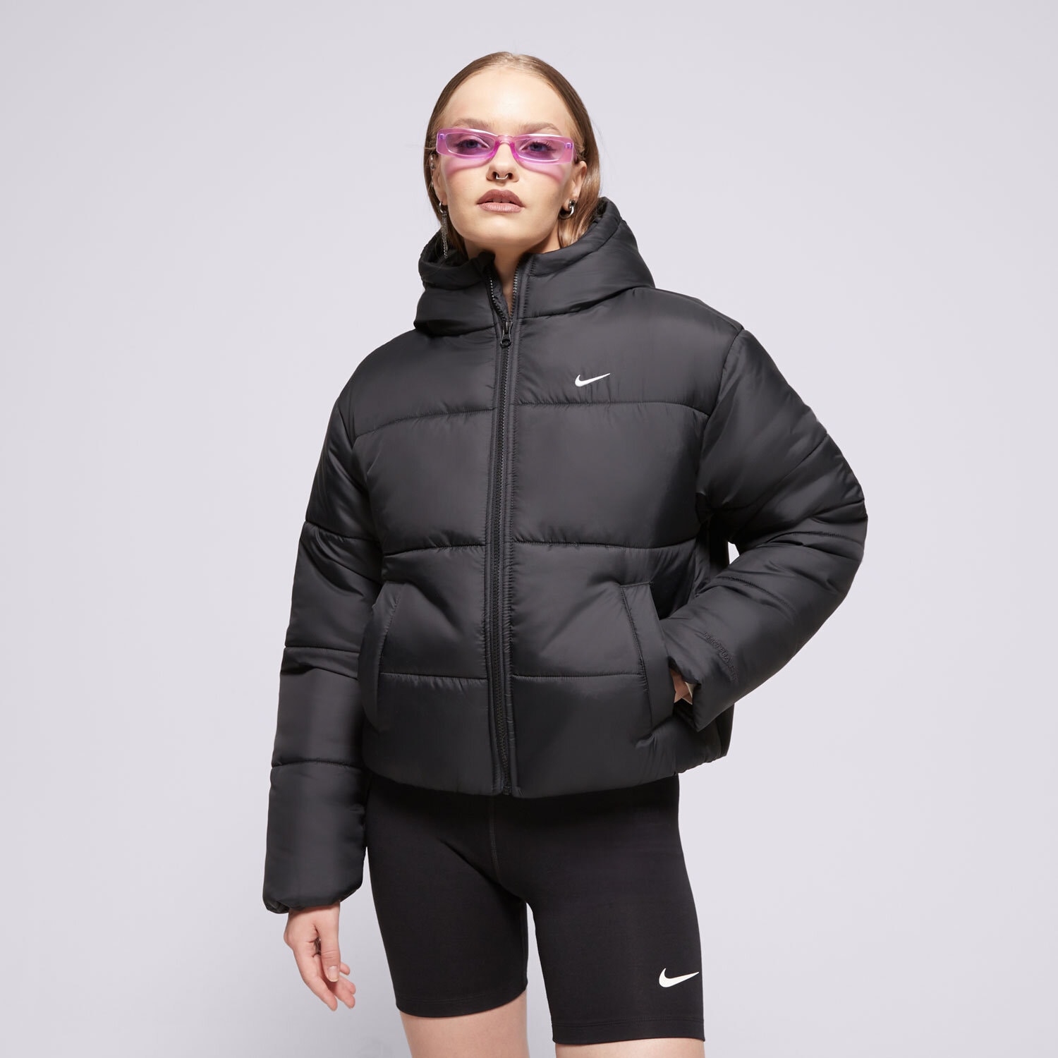Ženske zimske jakne NIKE JAKNA ZIMSKA W NSW TF SYNFL NK CLSC PFR FZ5899-010 crna