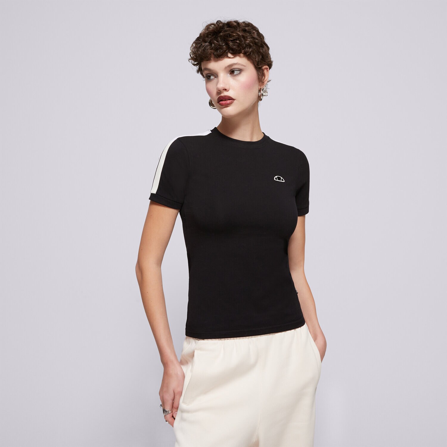 Ženske majice ELLESSE T-SHIRT ZECORA TEE BLK SGX21038011 crna