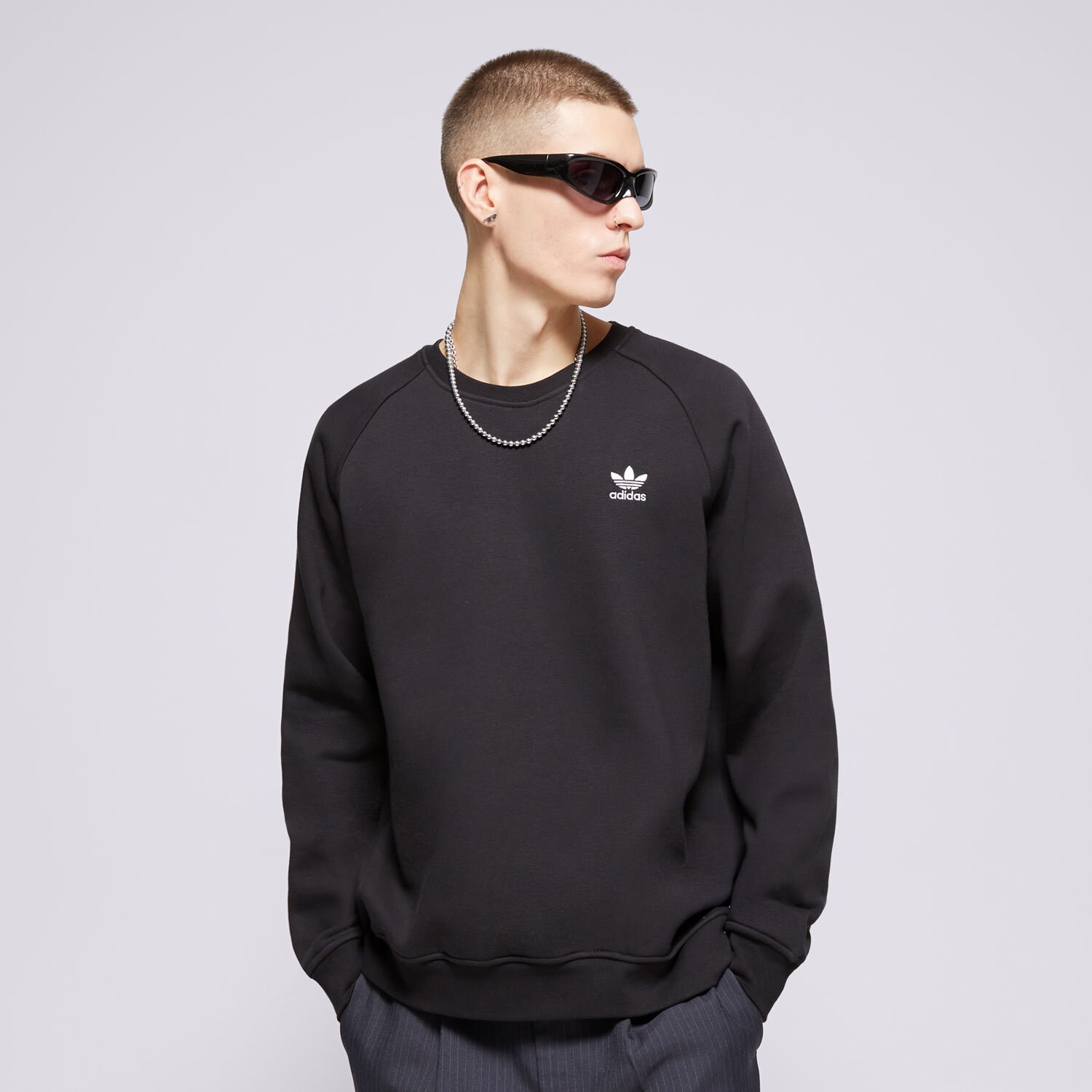Muške dukserice ADIDAS VESTA ESS CREW IY4932 crna