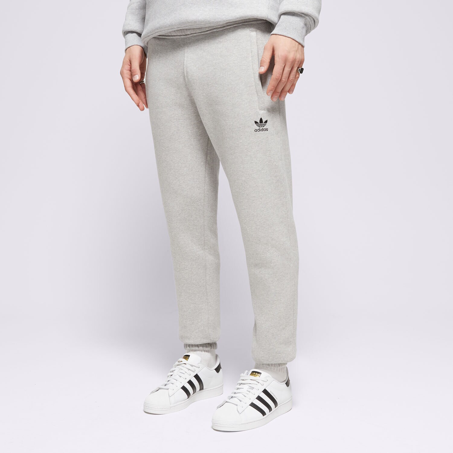 Muške hlače ADIDAS HLAČE ESS PT IY7359 siva