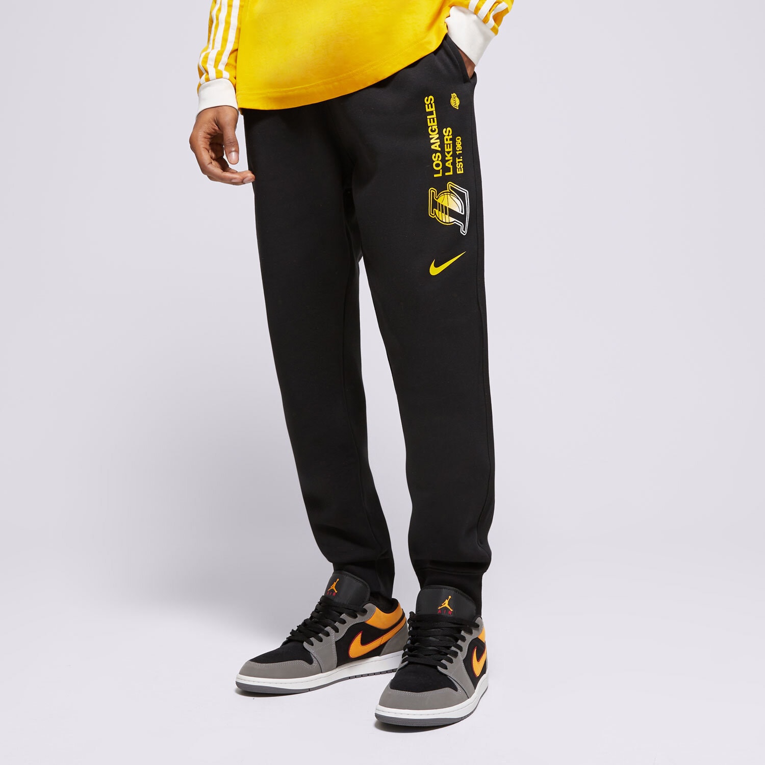 Muške hlače NIKE HLAČE LAL MNK CLUB JGGR CTS FQ3931-010 crna