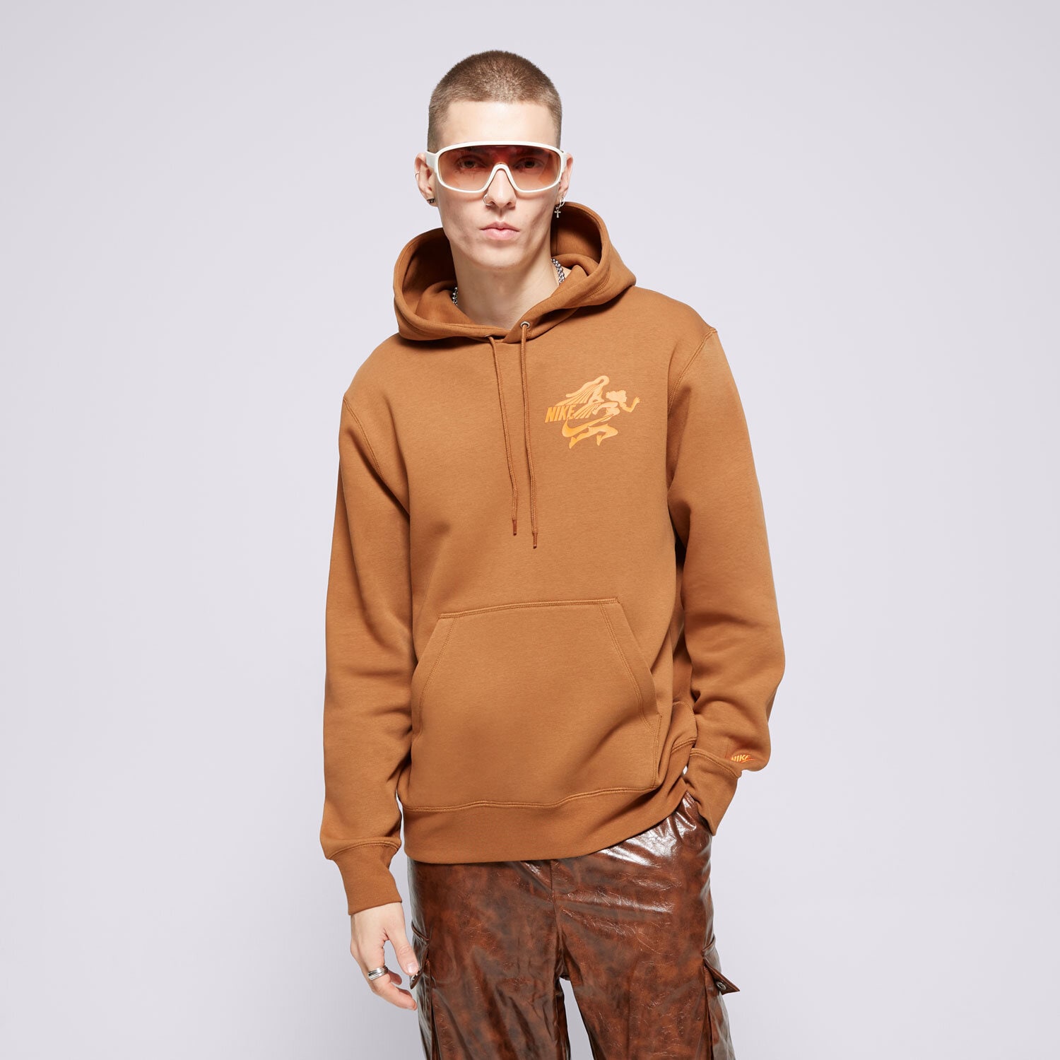 Muške dukserice NIKE VESTA S KAPULJAČOM M   NK CLUB BB PO HOODIE NVLTY FZ0903-281 smeđa
