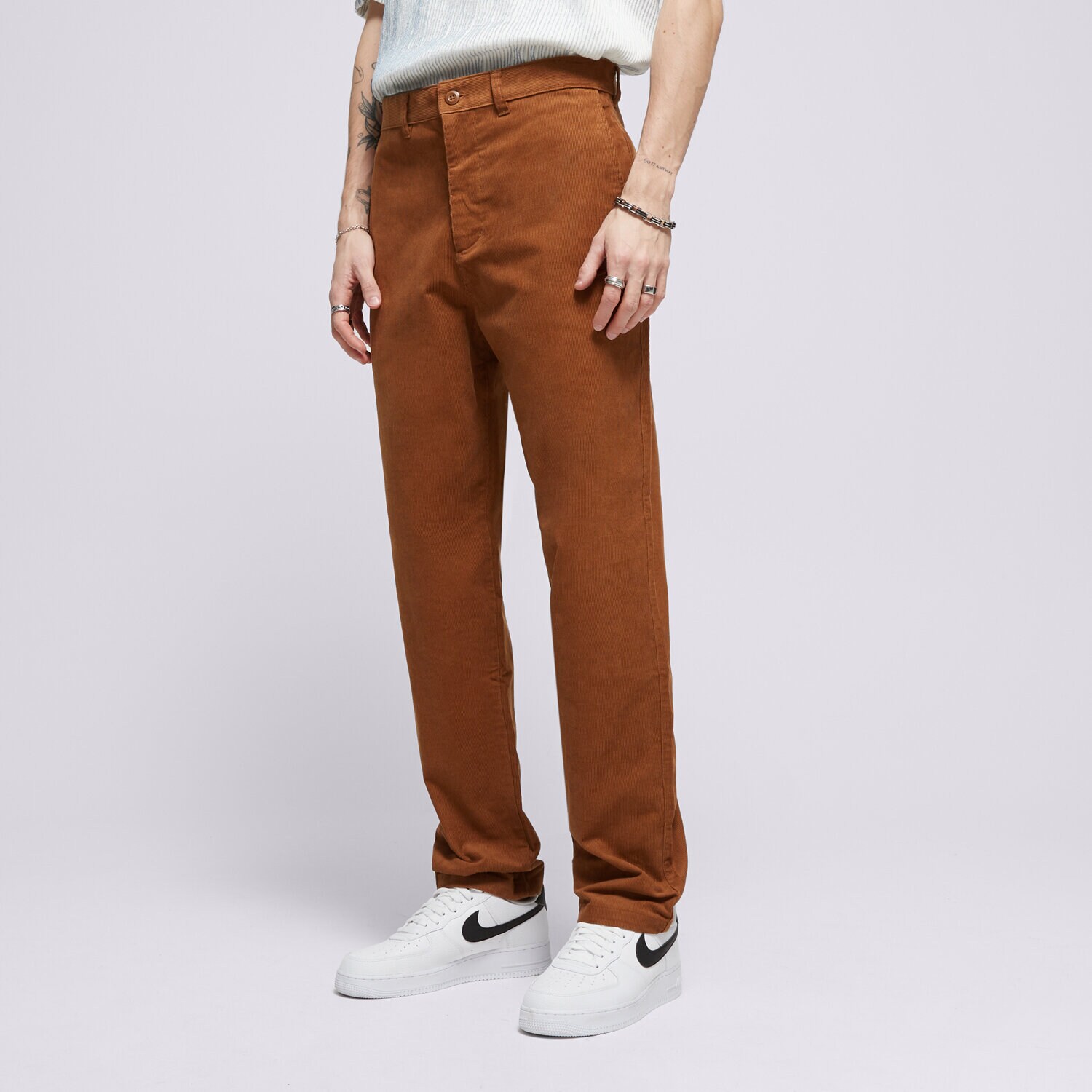 Muške hlače NIKE HLAČE M NK CLUB CHINO CORDUROY PANT FZ0786-281 smeđa