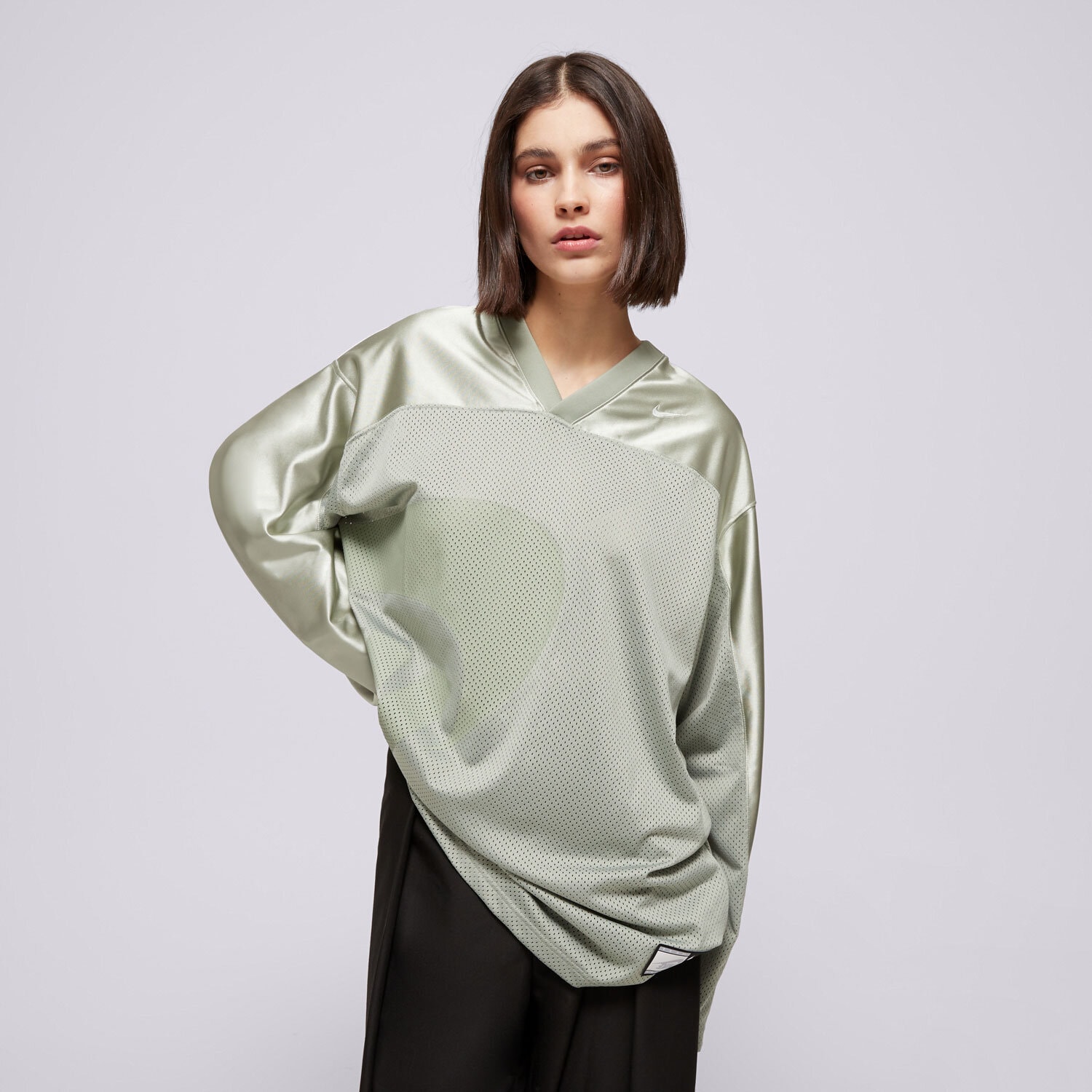 Ženske majice NIKE MAJICA  W NSW LS JERSEY DANCE FV7771-370 zelena