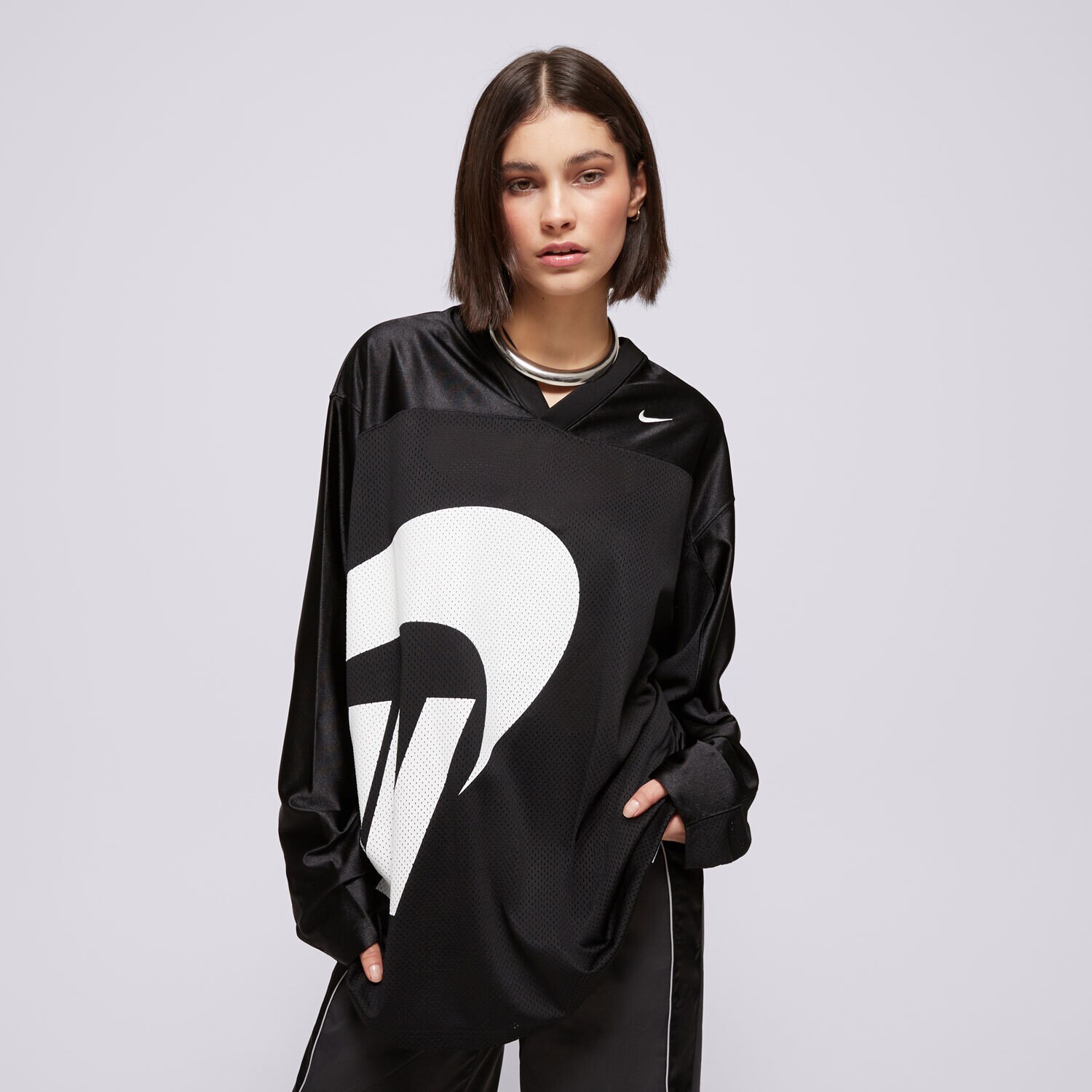 Ženske majice NIKE T-SHIRT W NSW LS JERSEY DANCE FV7771-010 crna
