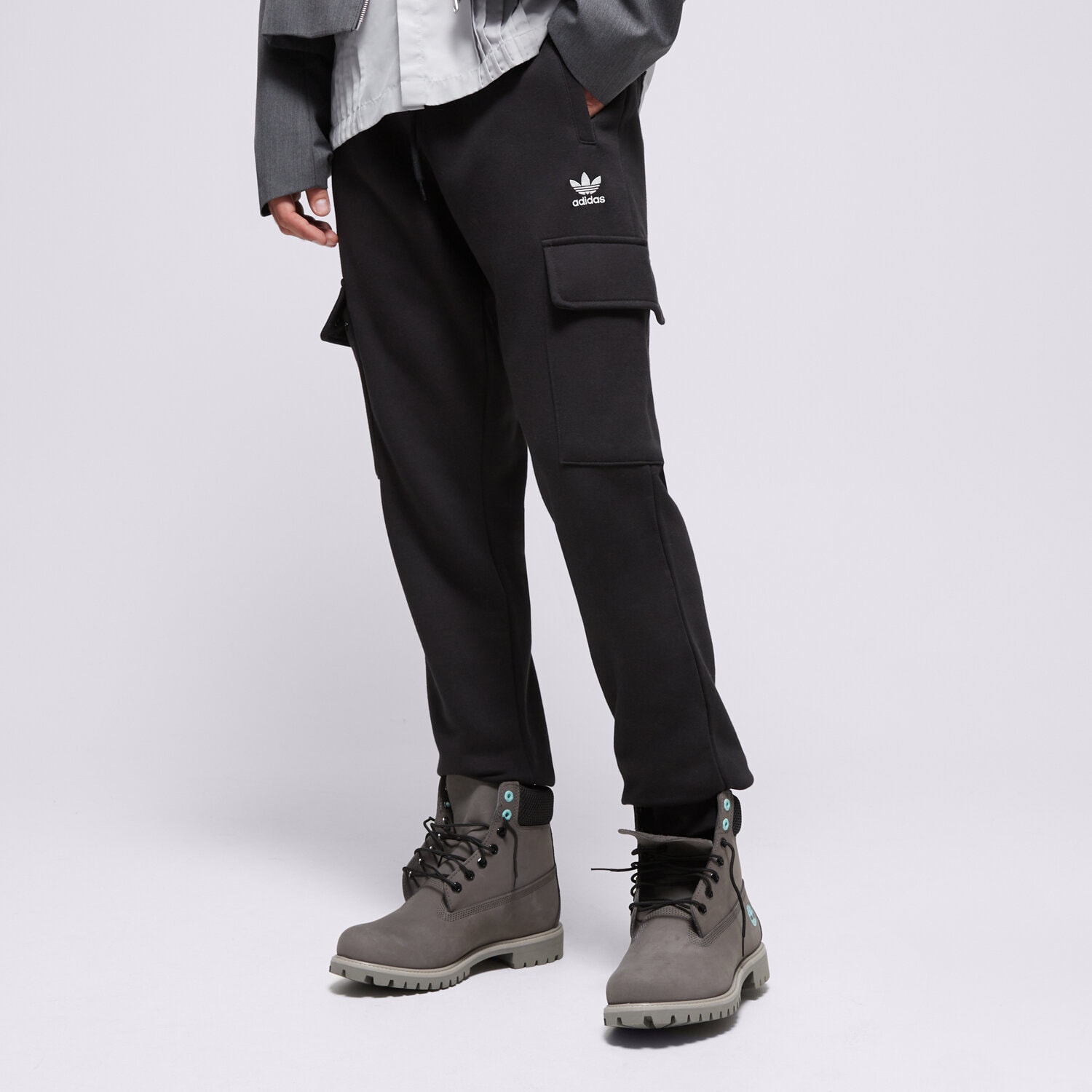 Muške hlače ADIDAS HLAČE ESSENTIALS C P IP2755 crna
