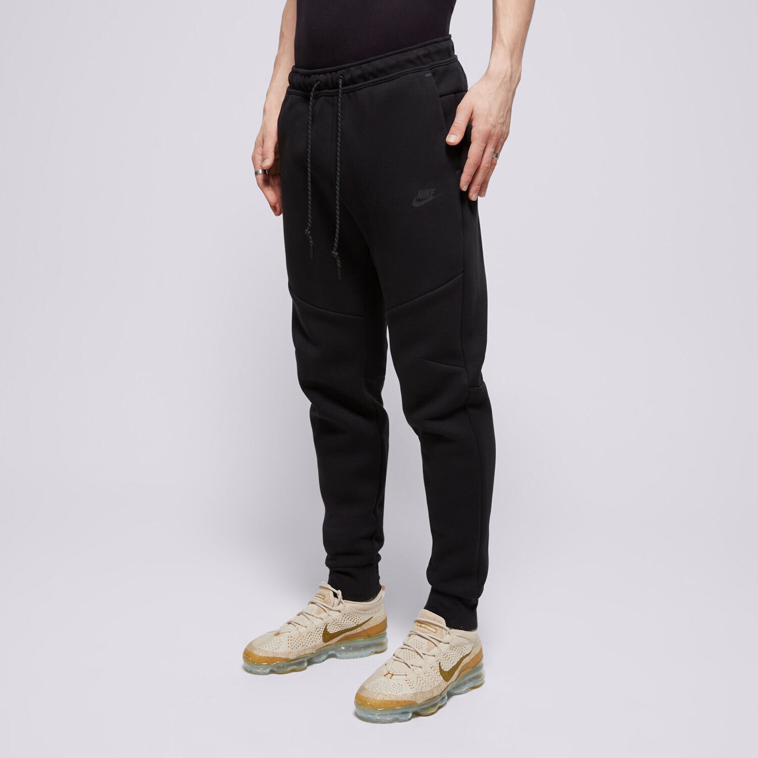 Muške hlače NIKE HLAČE M NK TCH FLC JGGR HV0959-010 crna