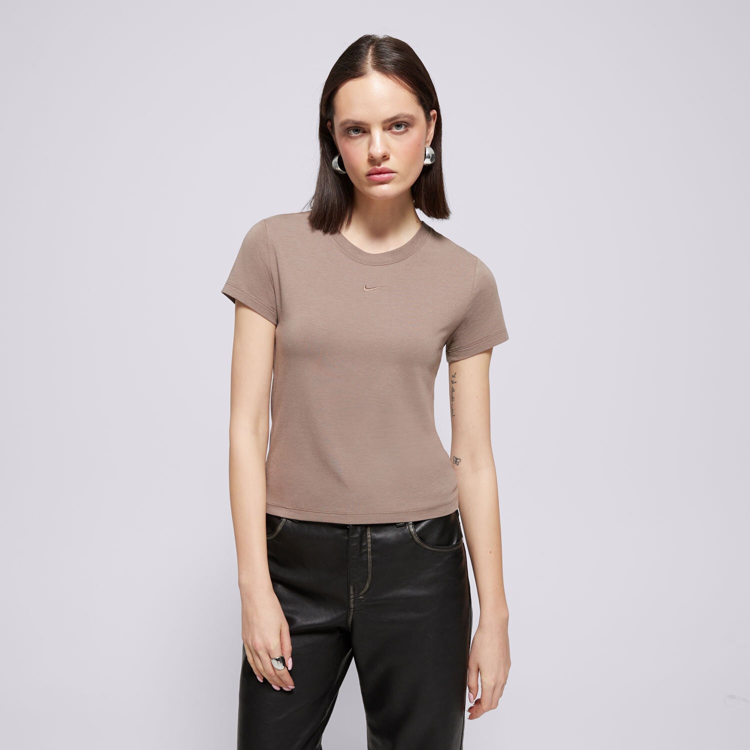 Ženske majice NIKE T-SHIRT W NSW NK CHLL KNT MD CRP FV5508-233 smeđa