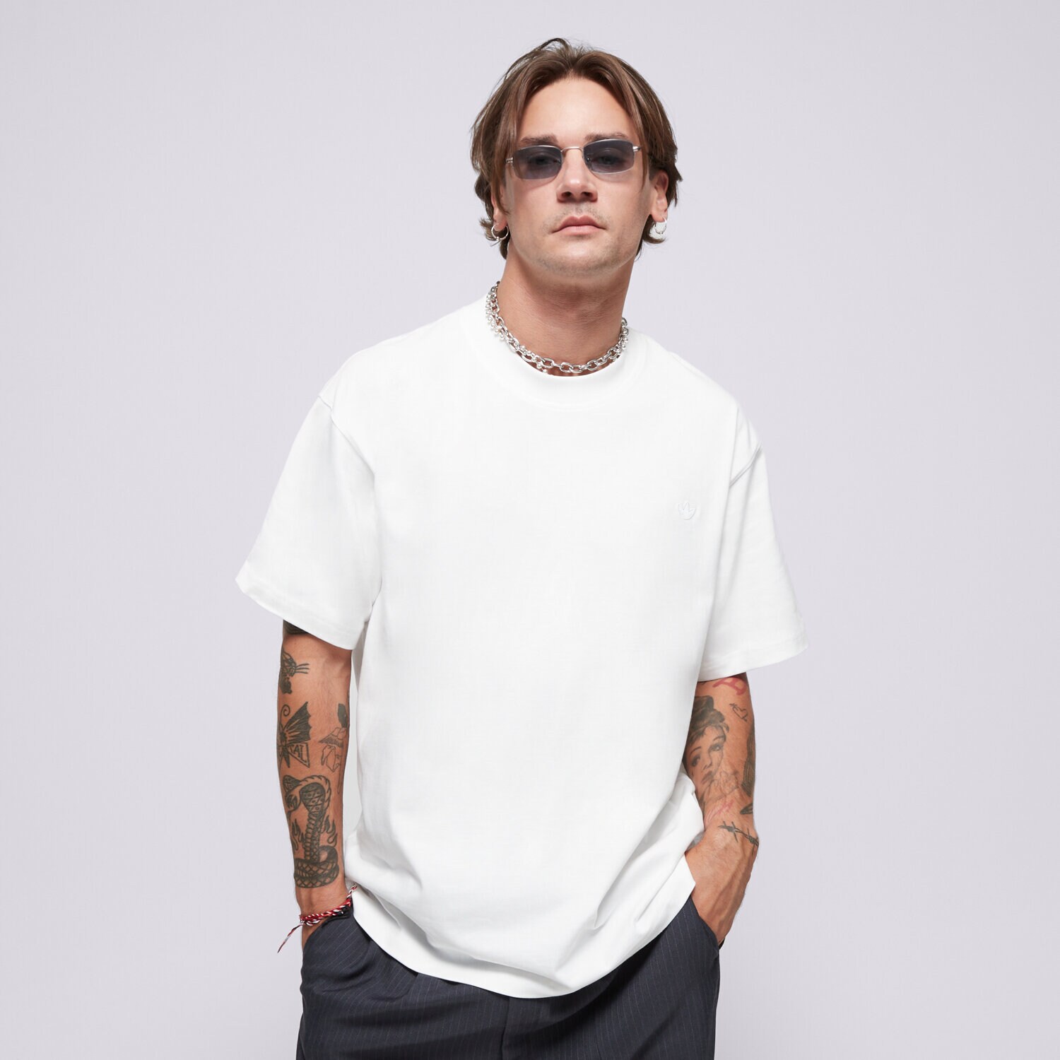 Muške majice ADIDAS T-SHIRT P ESS TEE IY2252 bijela