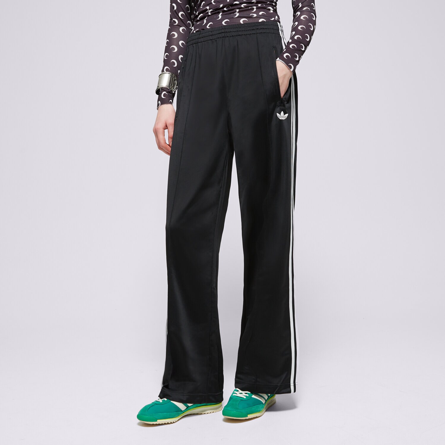 Ženske hlače ADIDAS HLAČE FBIRD LOOSE TP JC8245 crna