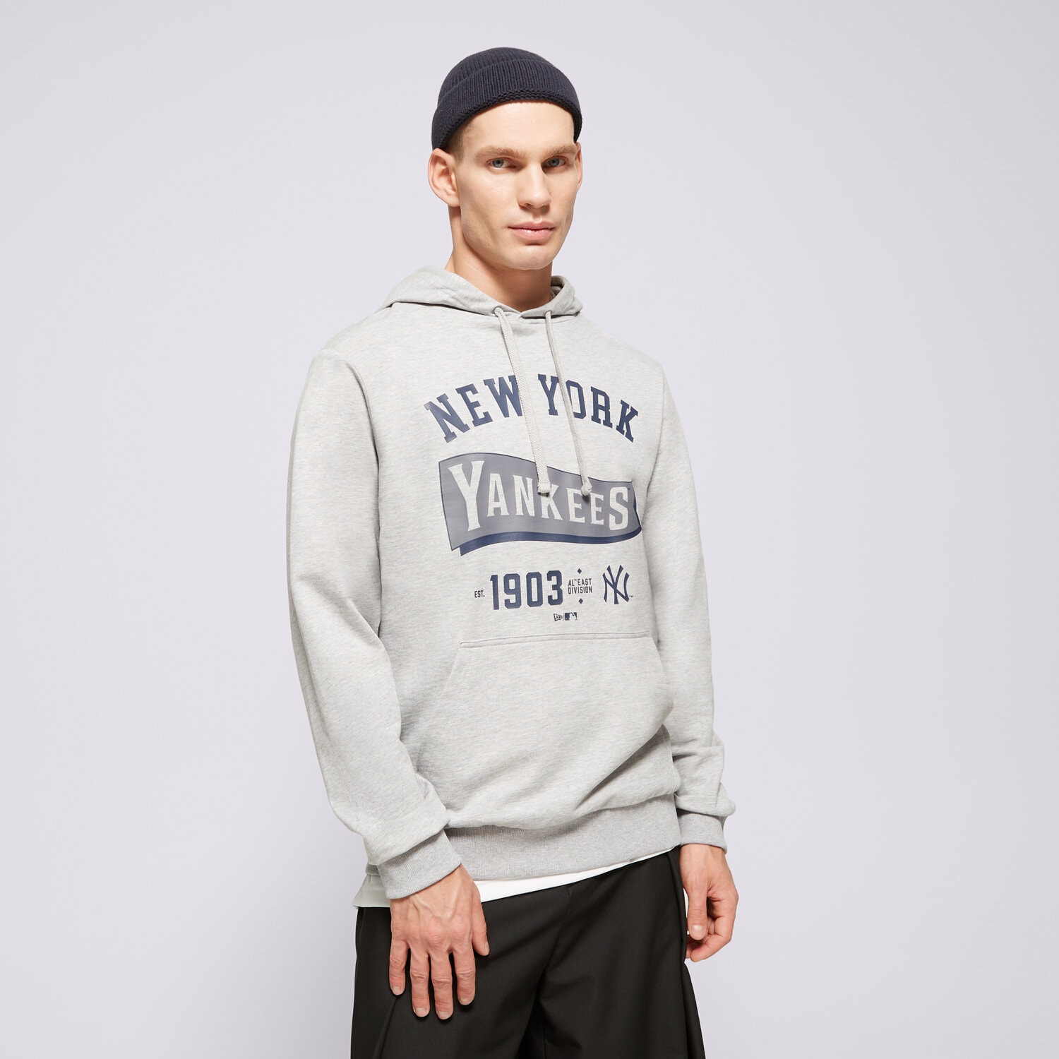Muške dukserice NEW ERA VESTA S KAPULJAČOM MLB PENNANT NYY NEW YORK YANKEES 60596192 siva