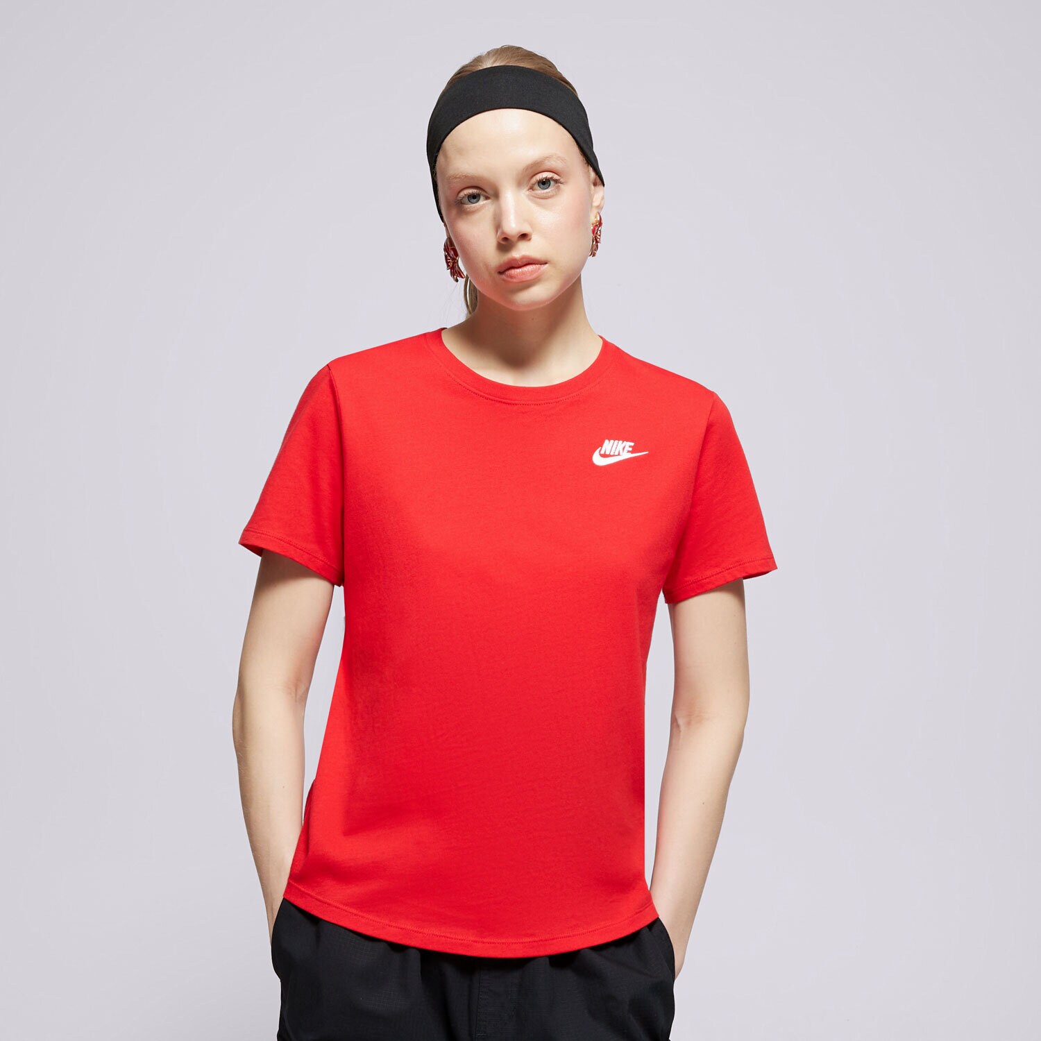 Ženske majice NIKE T-SHIRT W NSW CLUB SS TEE DX7902-657 crvena