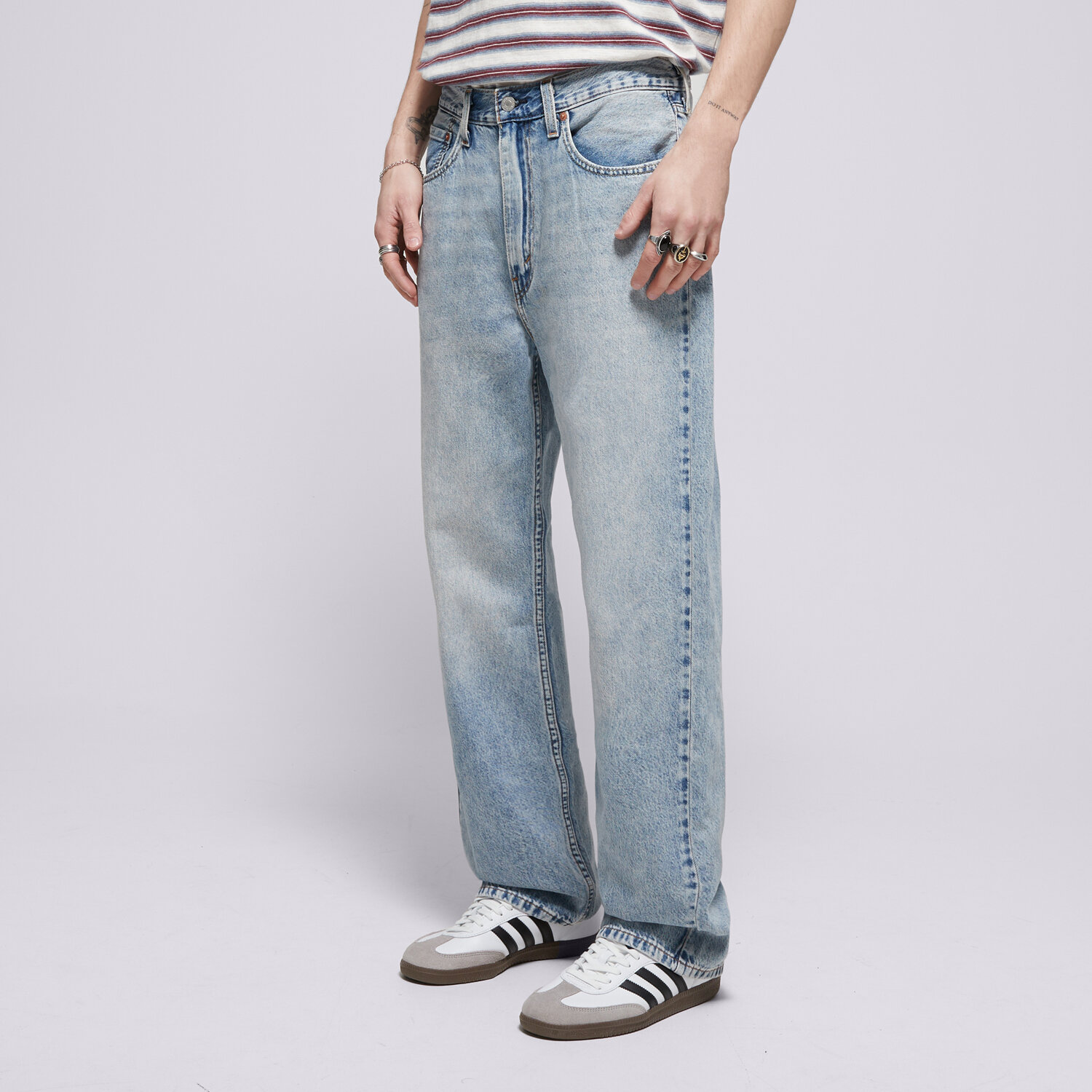 Muške hlače LEVI'S HLAČE 565 LOOSE STRAIGHT MED INDIGO - WORN IN A7221-0028 plava
