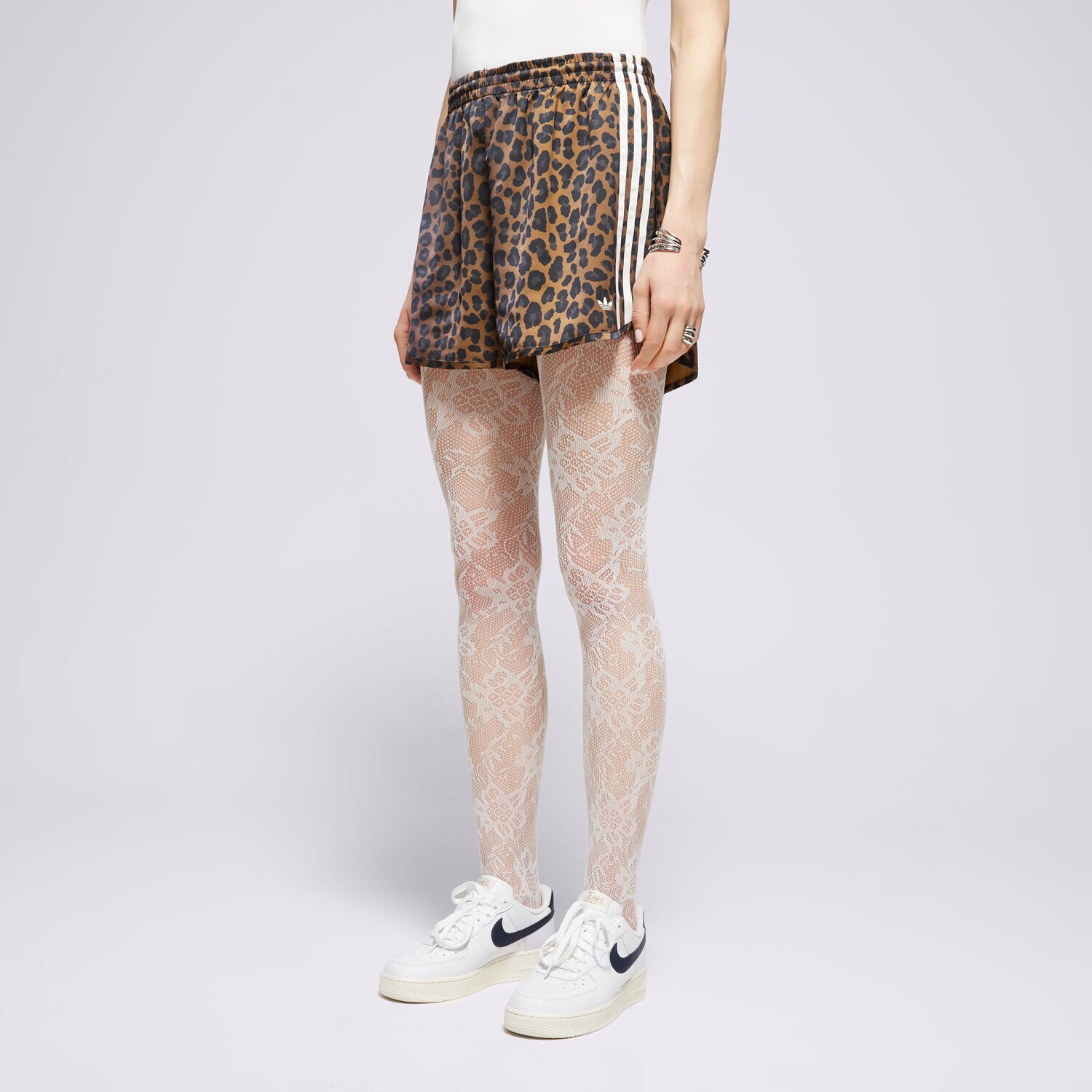 Ženske kratke hlače ADIDAS KRATKE HLAČE STN SHORTS KA2673 smeđa