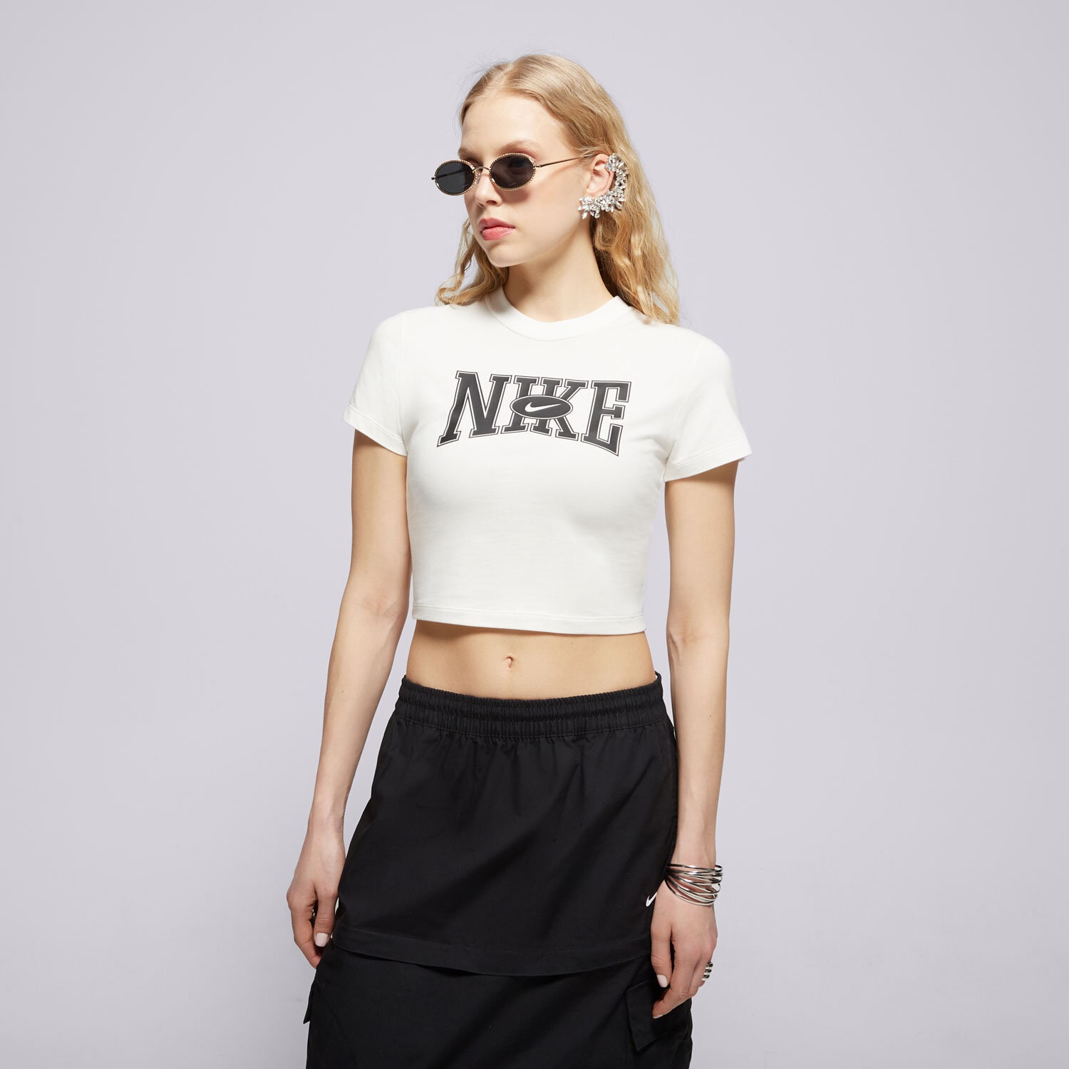 Ženske majice NIKE T-SHIRT W NSW SLIM CROP TEE STREET HQ1709-133 krem