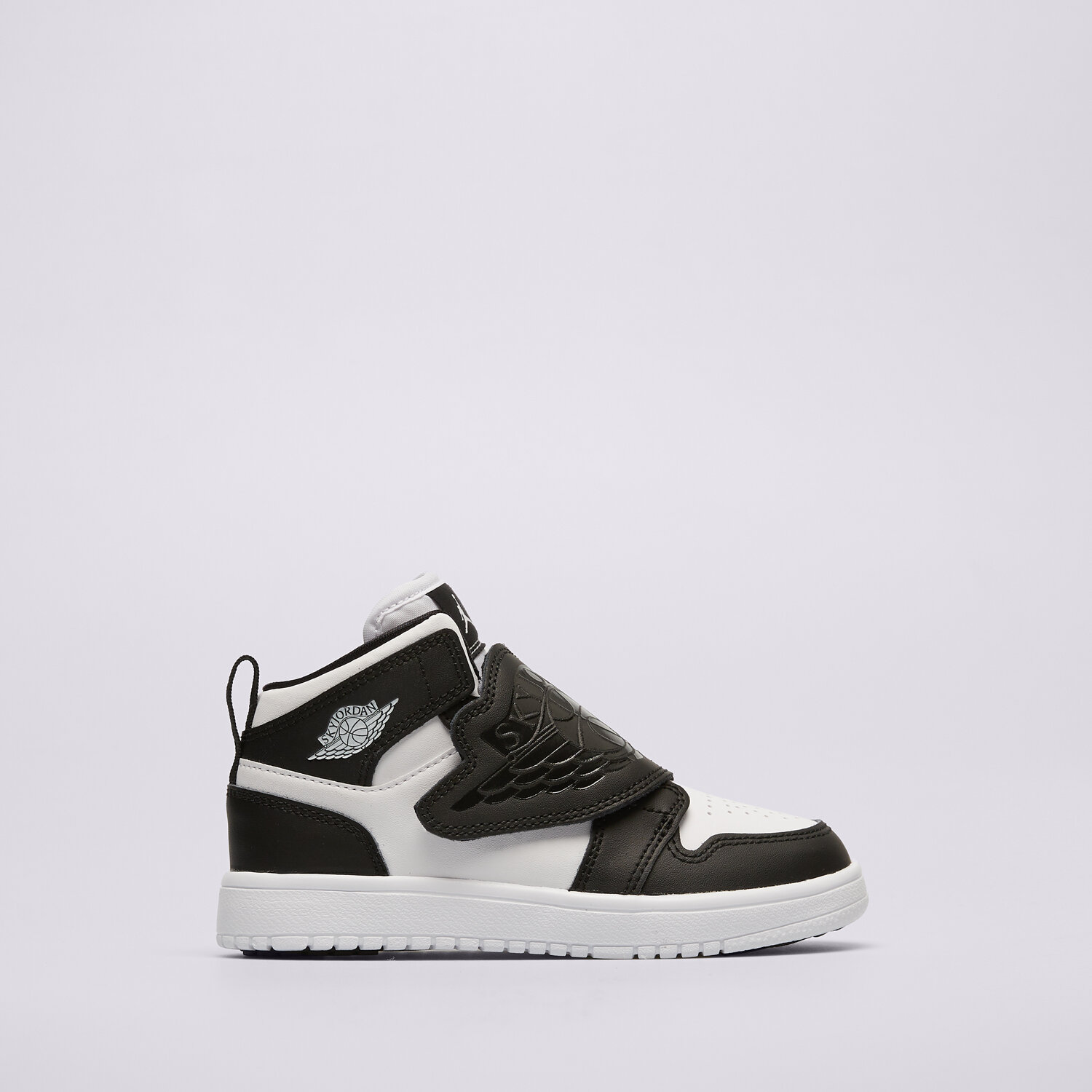 Dječje tenisice SKY JORDAN  BQ7197-010 bijela