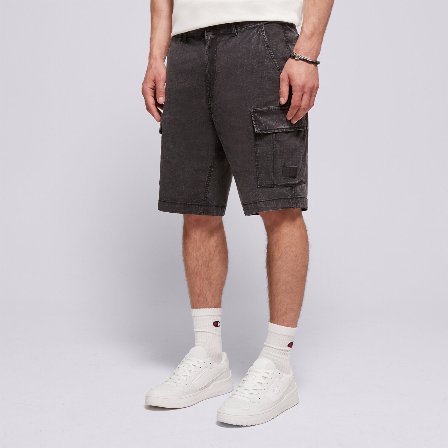 Muške kratke hlače CHAMPION KRATKE HLAČE WOVEN CARGO SHORT 220751 KK001 crna