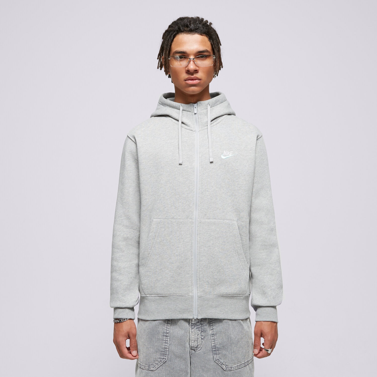 Muške dukserice NIKE VESTA S KAPULJAČOM M NSW CLUB DT HOODIE FZ BB ESSENTIAL DQ8384-065 siva