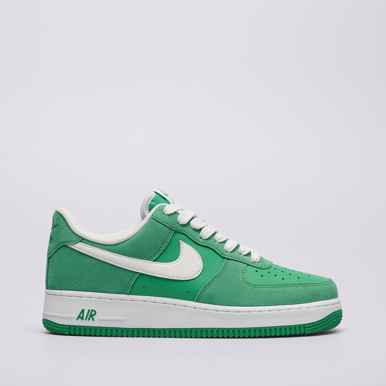 Muške tenisice NIKE AIR FORCE 1 '07 LV8 IB6388-300 zelena